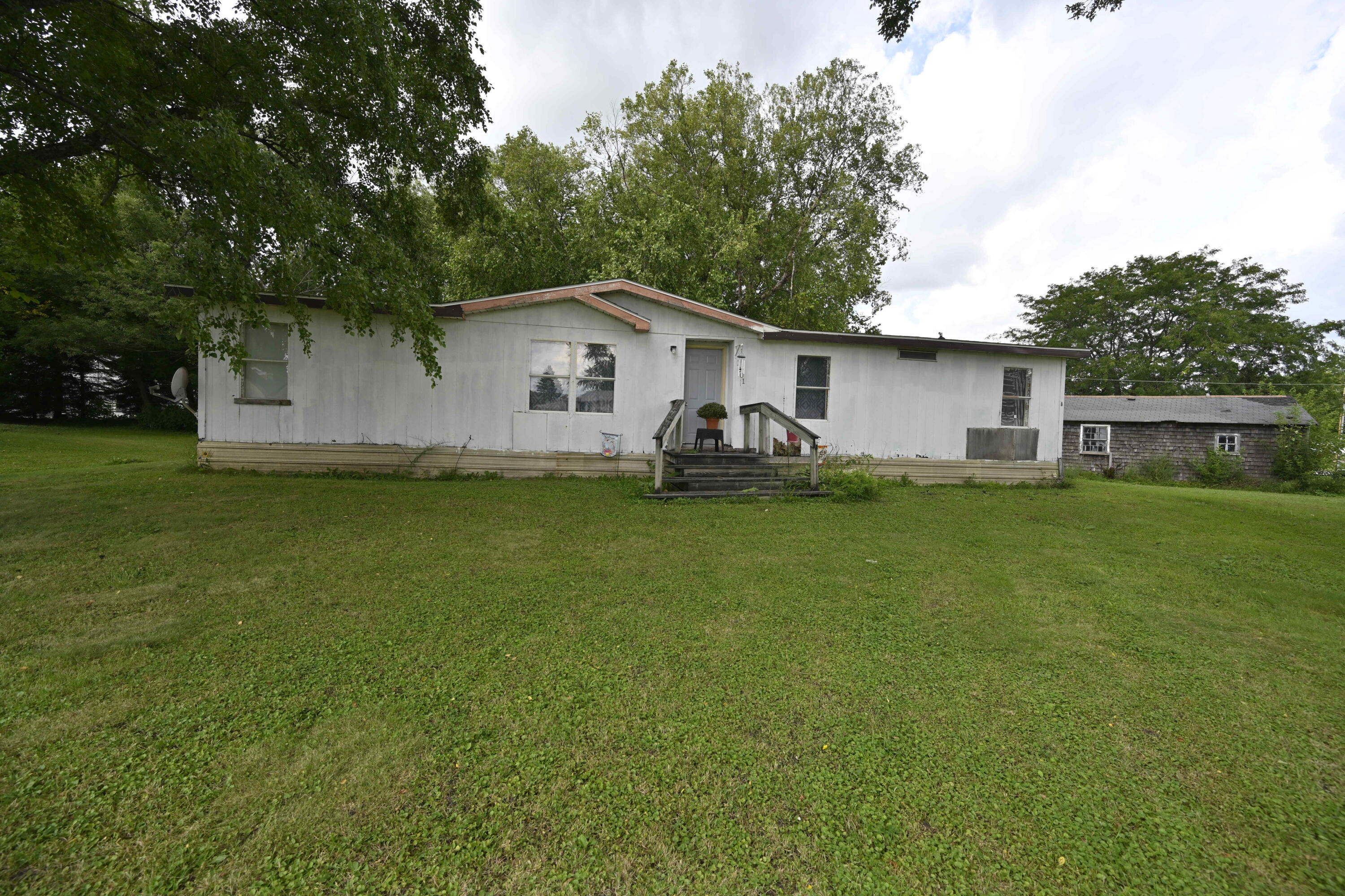1001 2nd Street Property Photo 1
