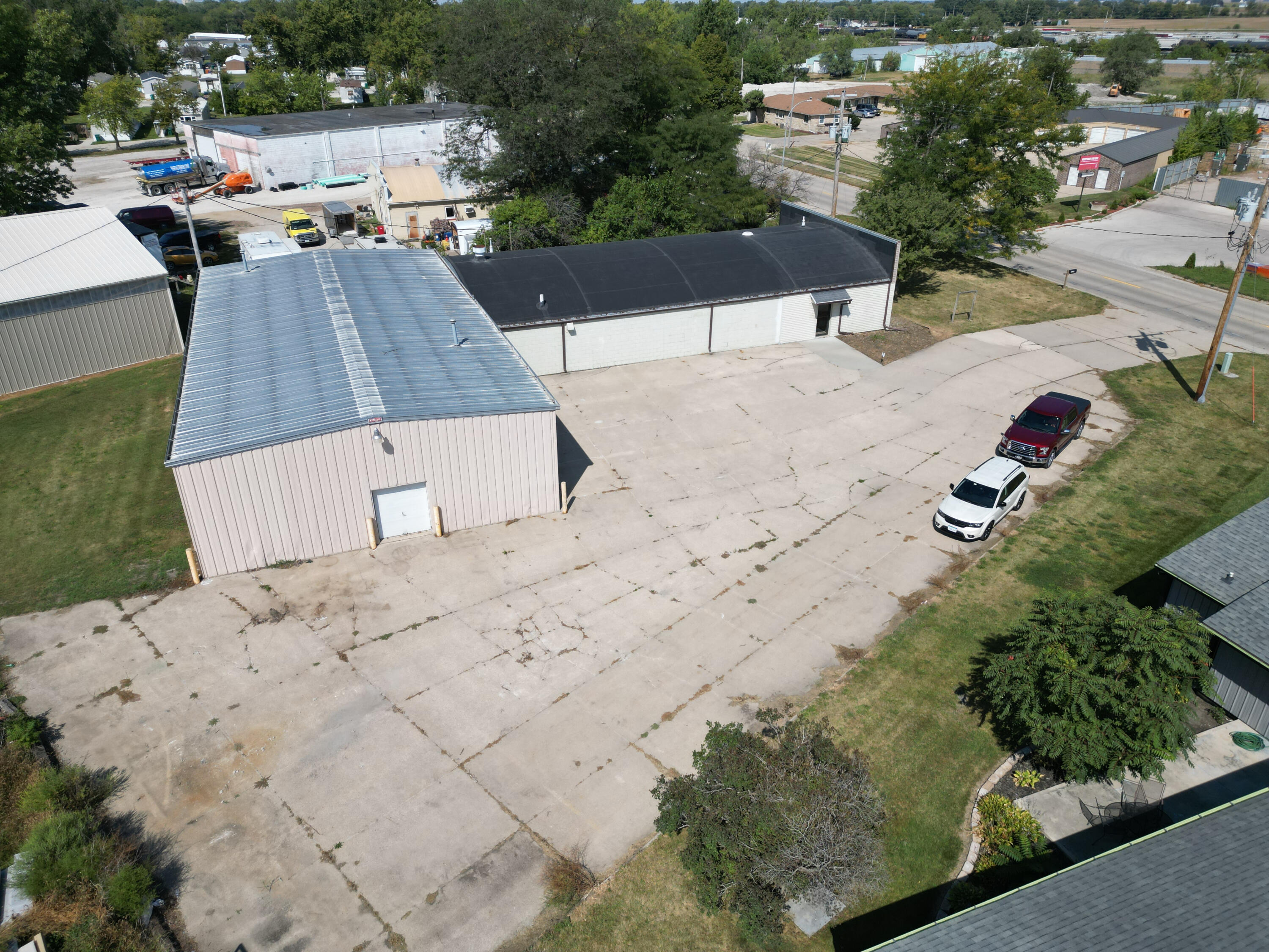 2136 Mamie Eisenhower Avenue Property Photo 6