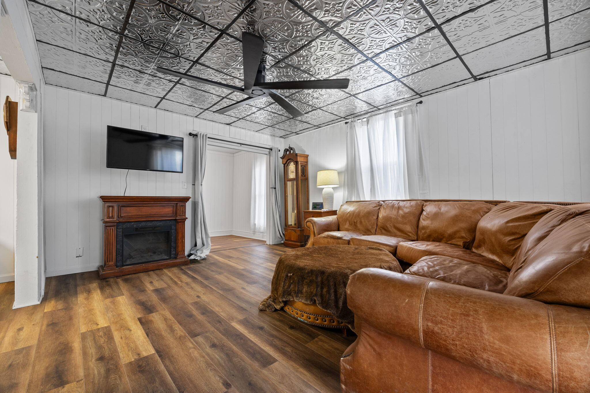 610 State Street Property Photo 2