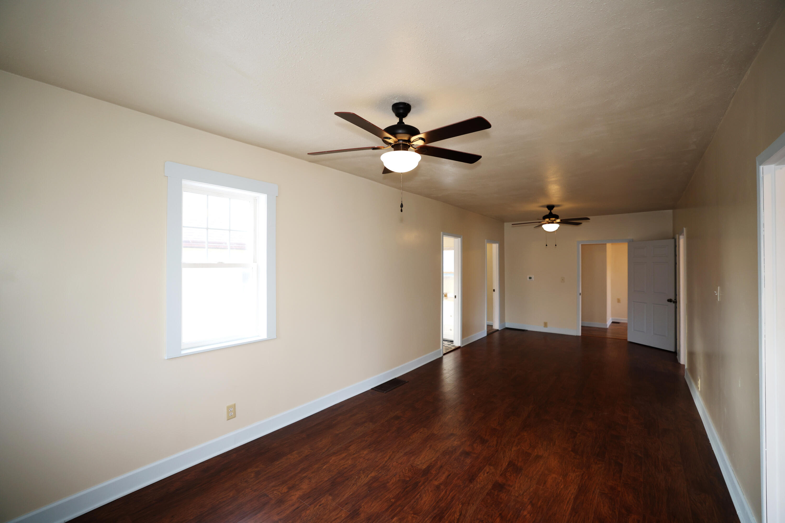 1009 Mamie Eisenhower Avenue Property Photo 6
