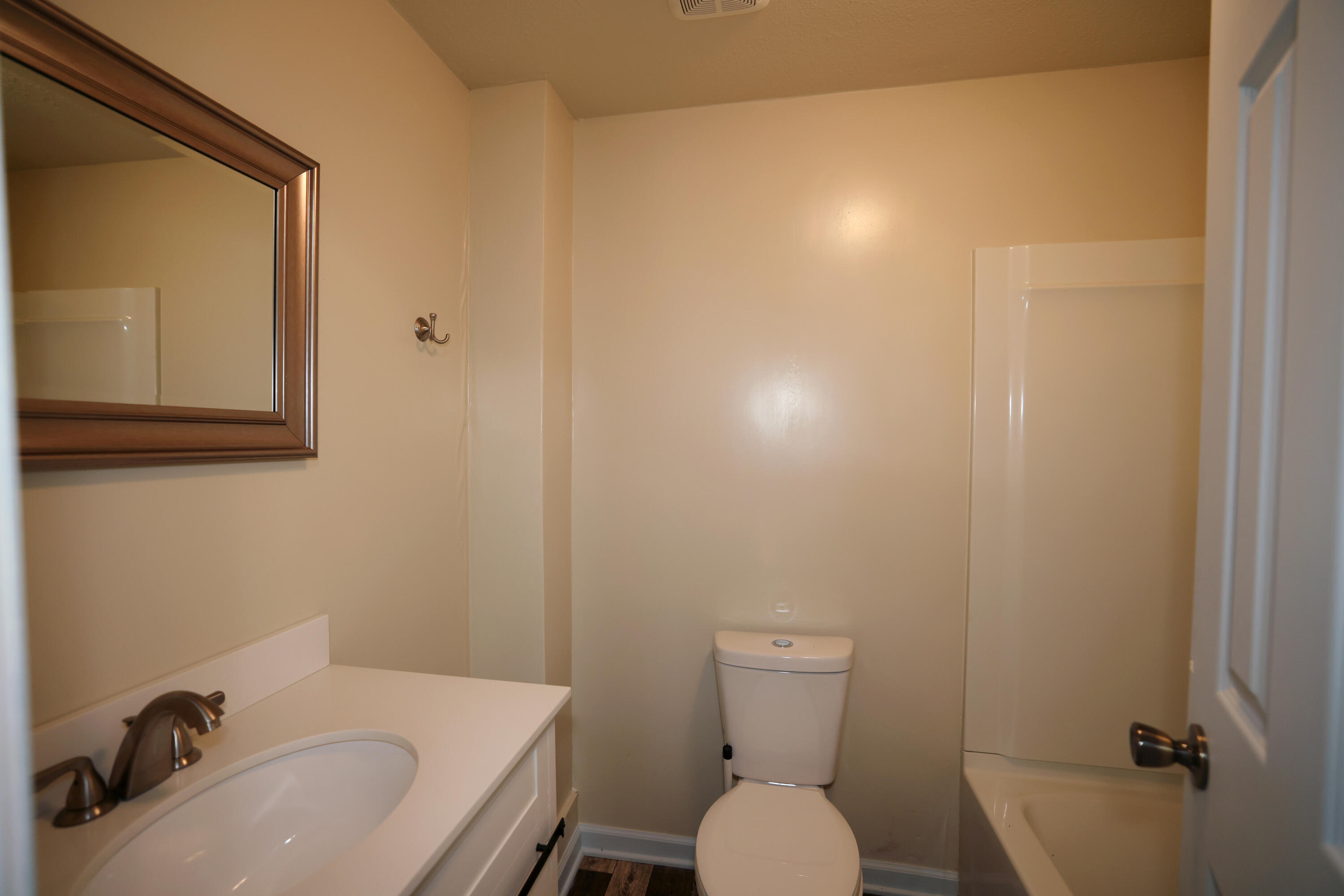 1009 Mamie Eisenhower Avenue Property Photo 17