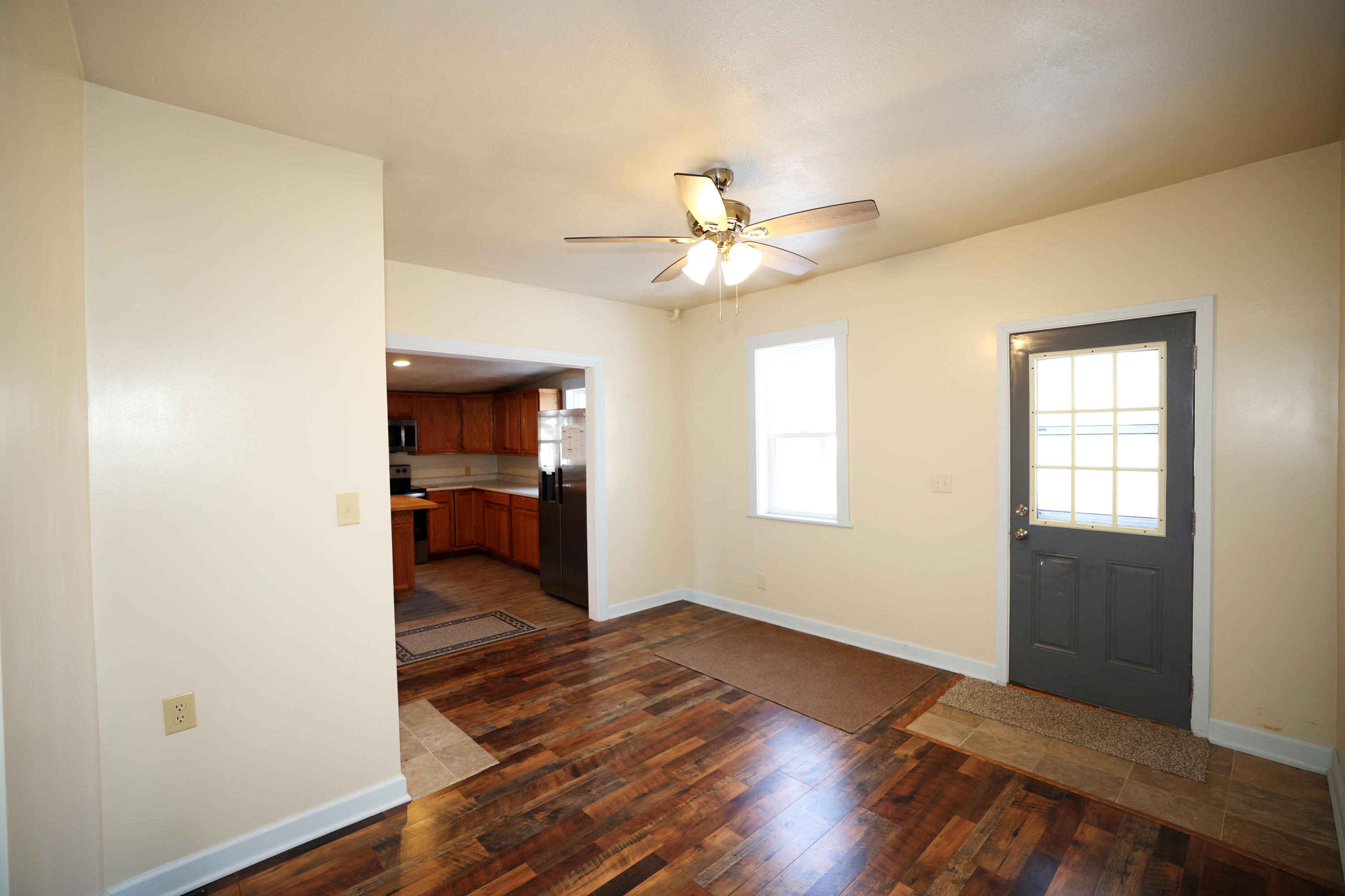 1009 Mamie Eisenhower Avenue Property Photo 20