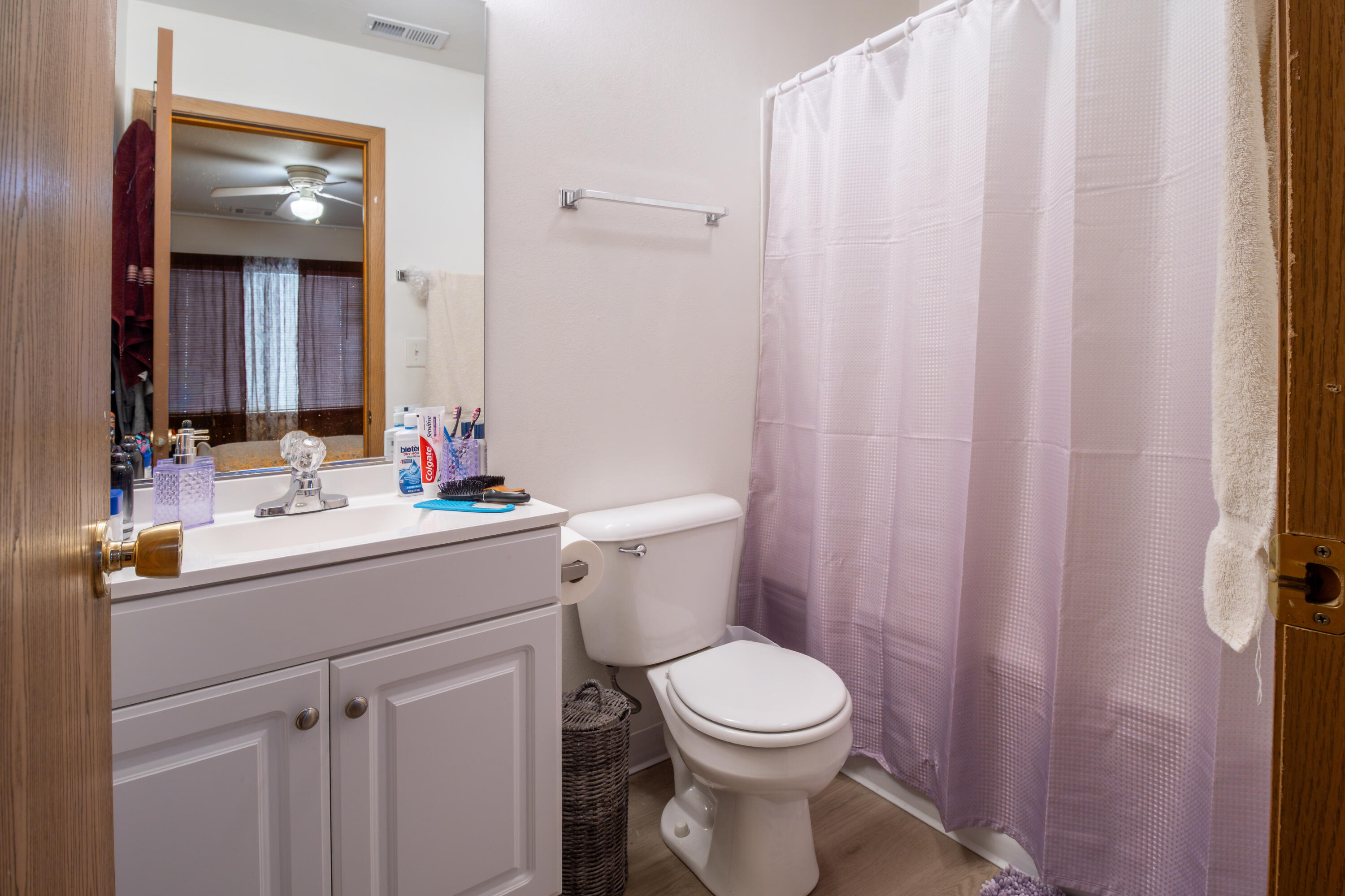 215 Jewel Drive 1-8 Property Photo 7