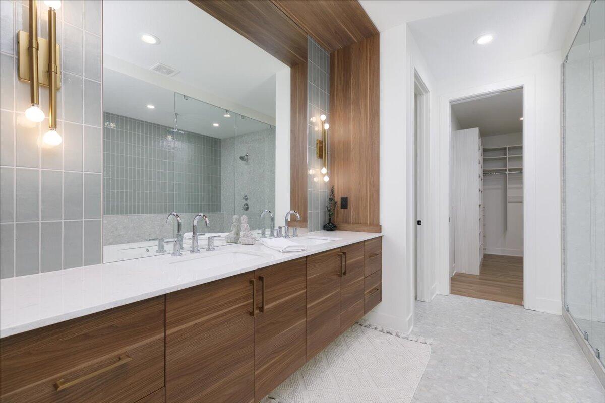 18239 Alderleaf Drive Property Photo 10