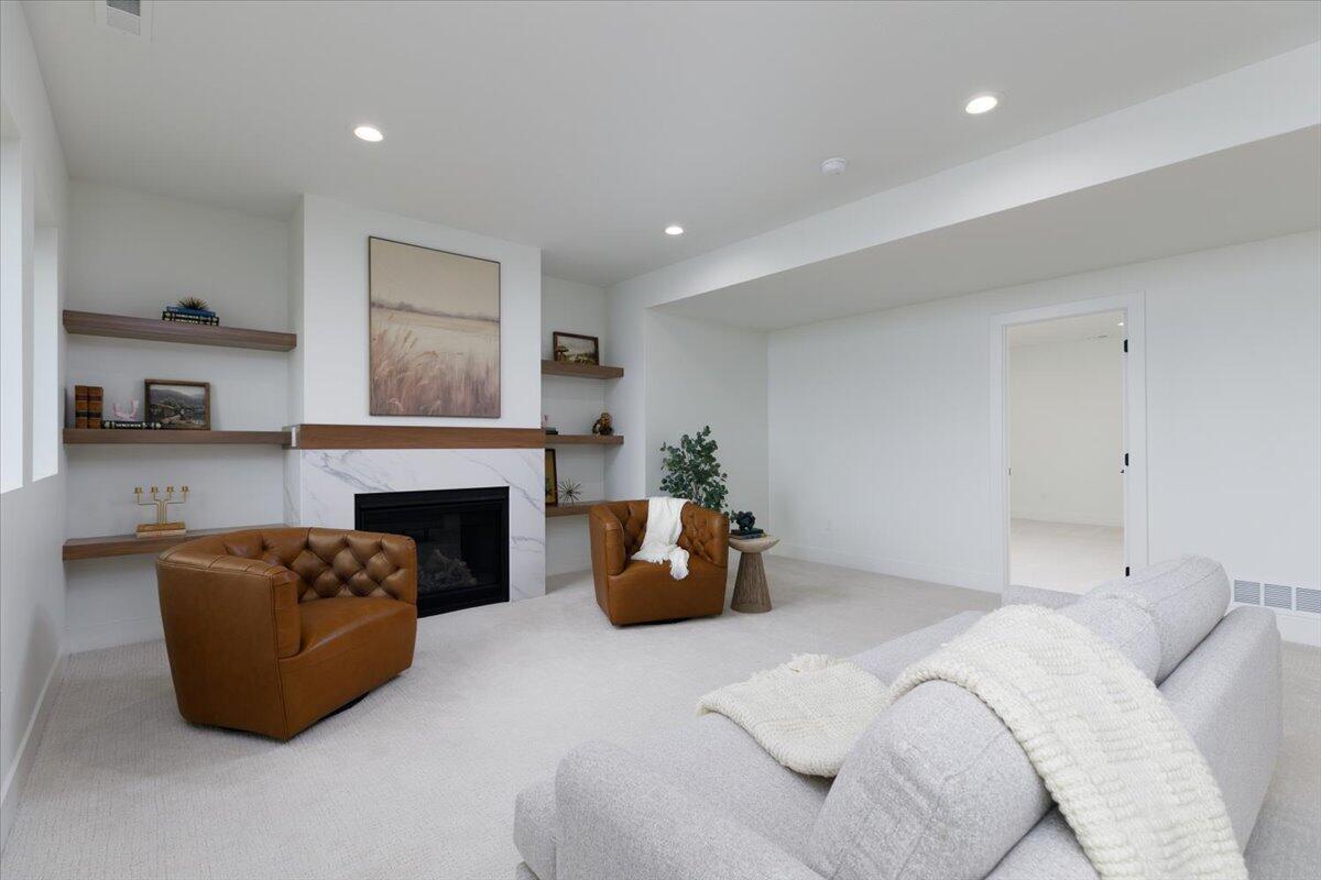 18239 Alderleaf Drive Property Photo 19