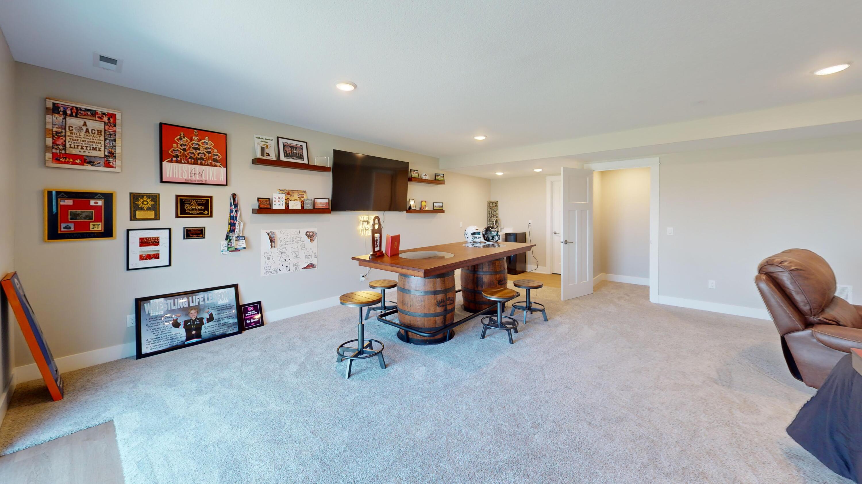605 E Vista Lake Avenue Property Photo 16