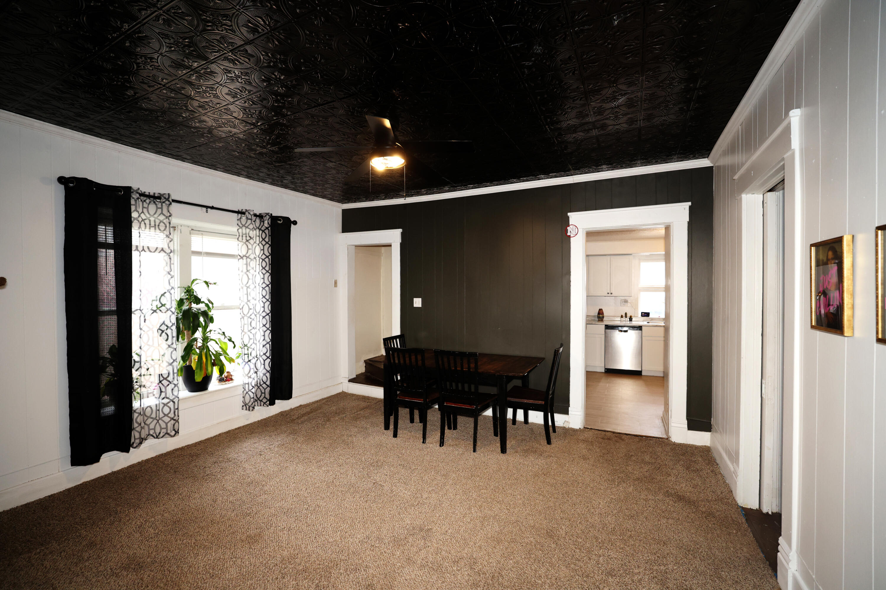 922 Mamie Eisenhower Avenue Property Photo 3