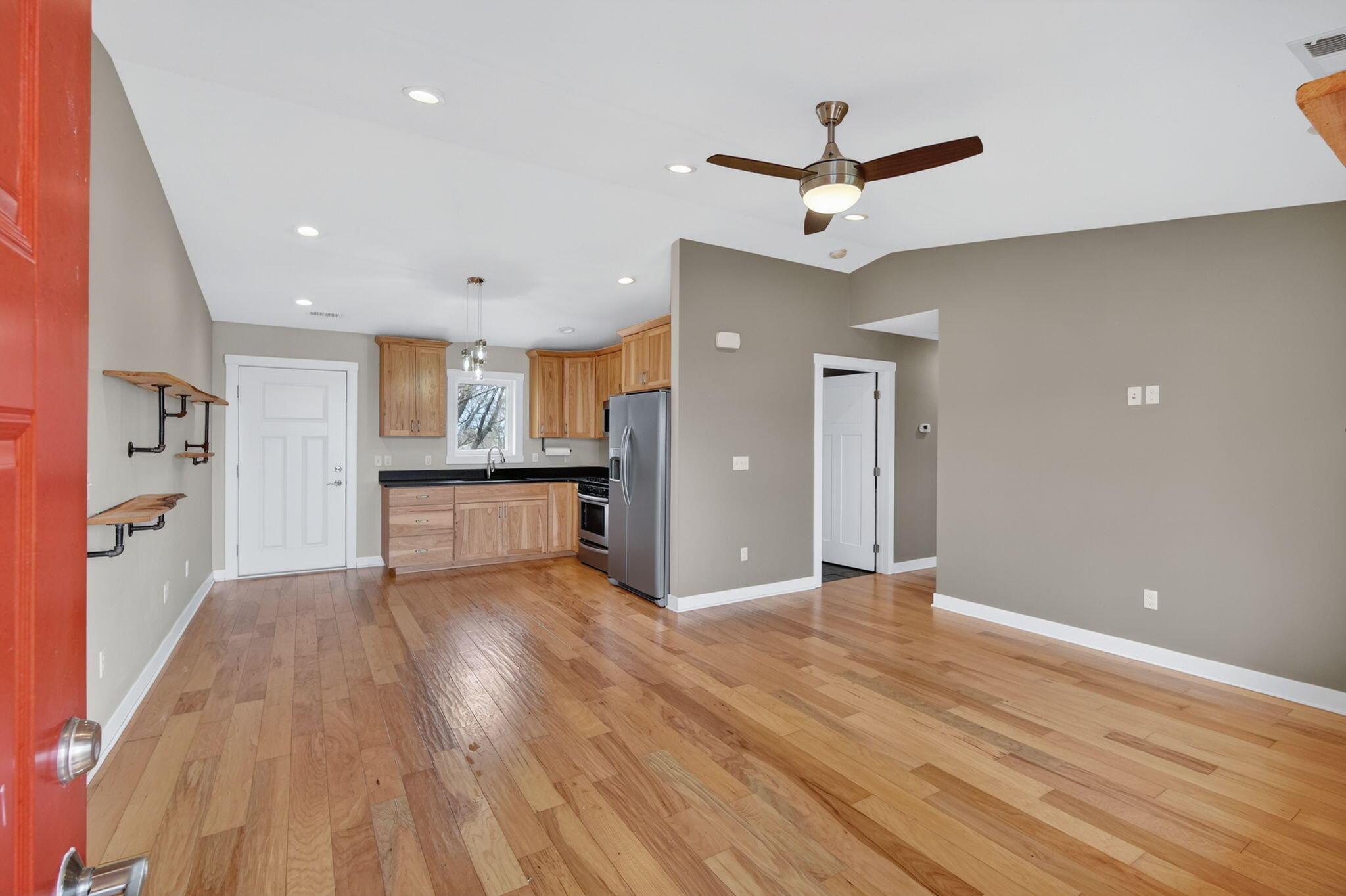 3371 Ubben Avenue Property Photo 3