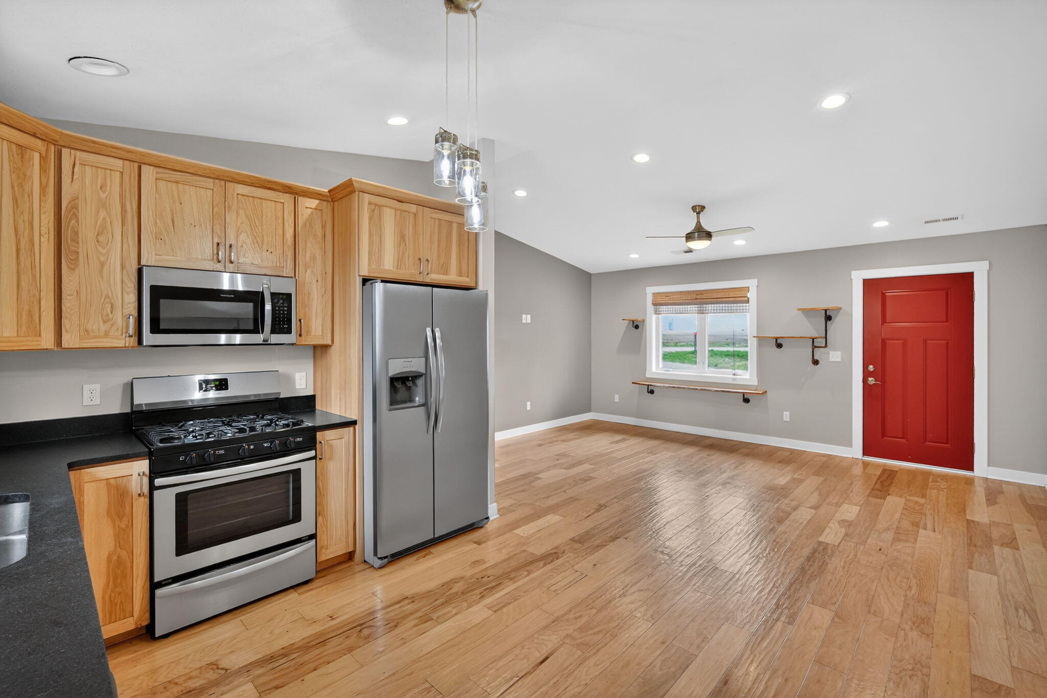3371 Ubben Avenue Property Photo 6