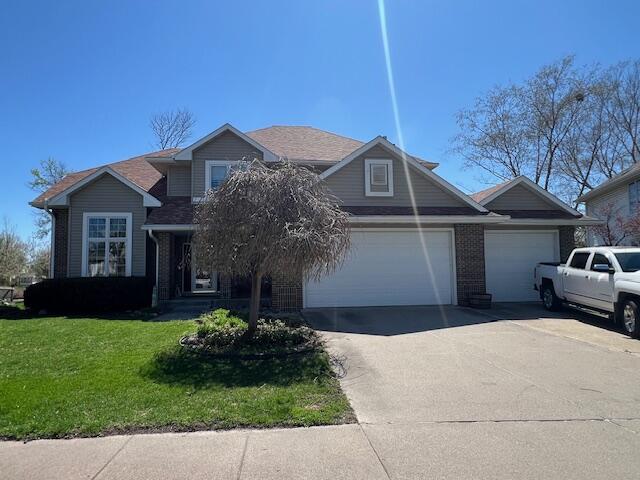 2936 Cypress Circle Property Photo 1