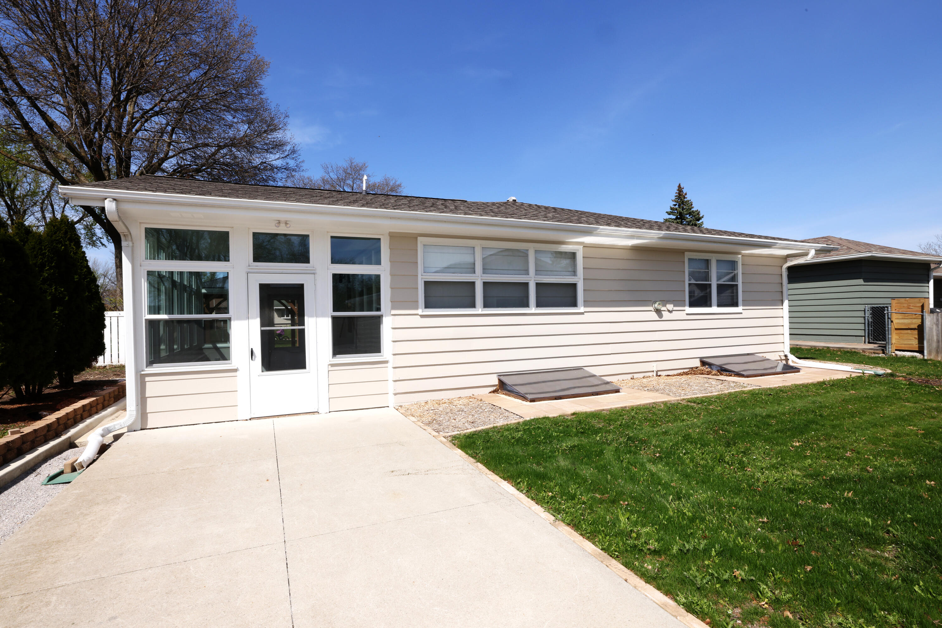 1416 Aldrich Avenue Property Photo 30