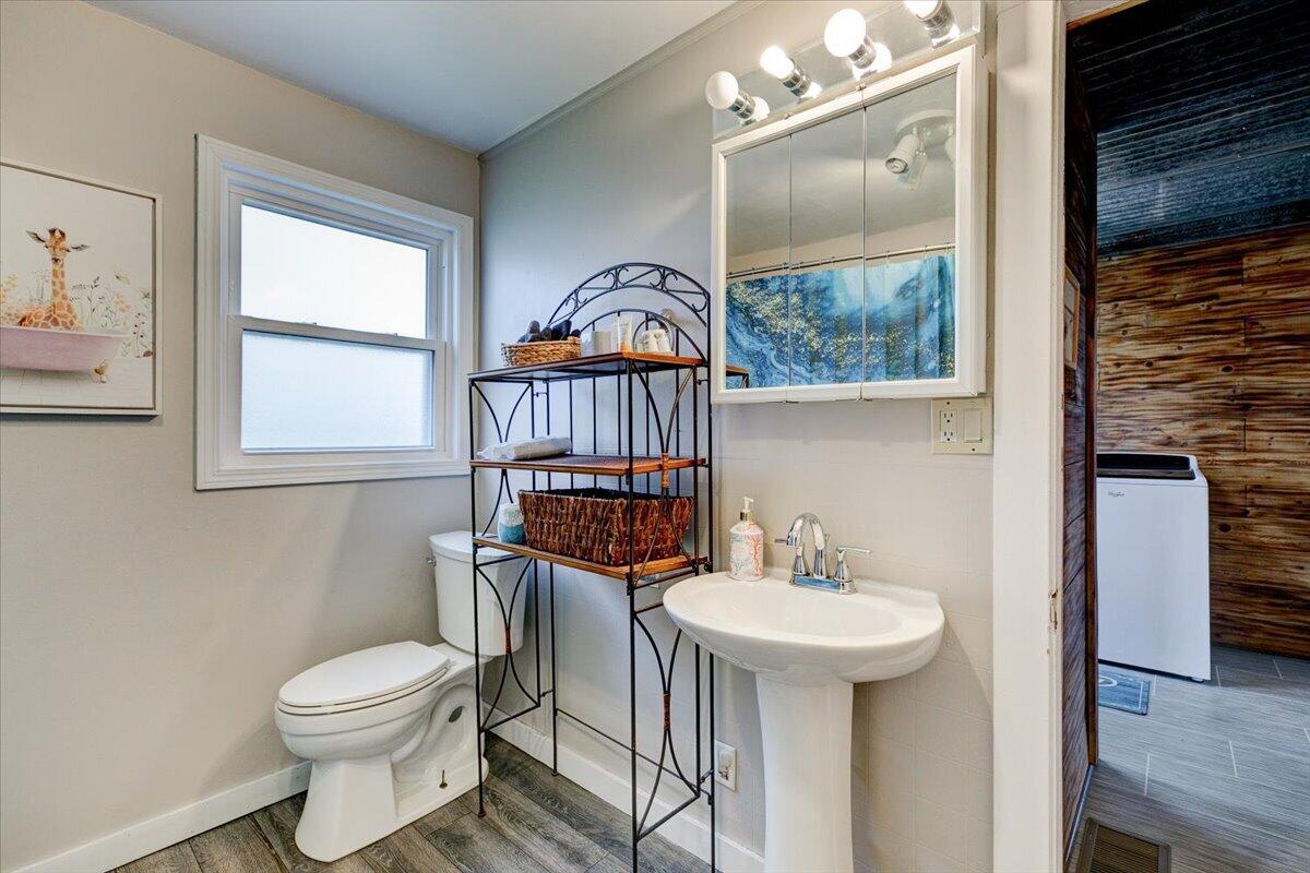 1628 Dearborn Street Property Photo 14