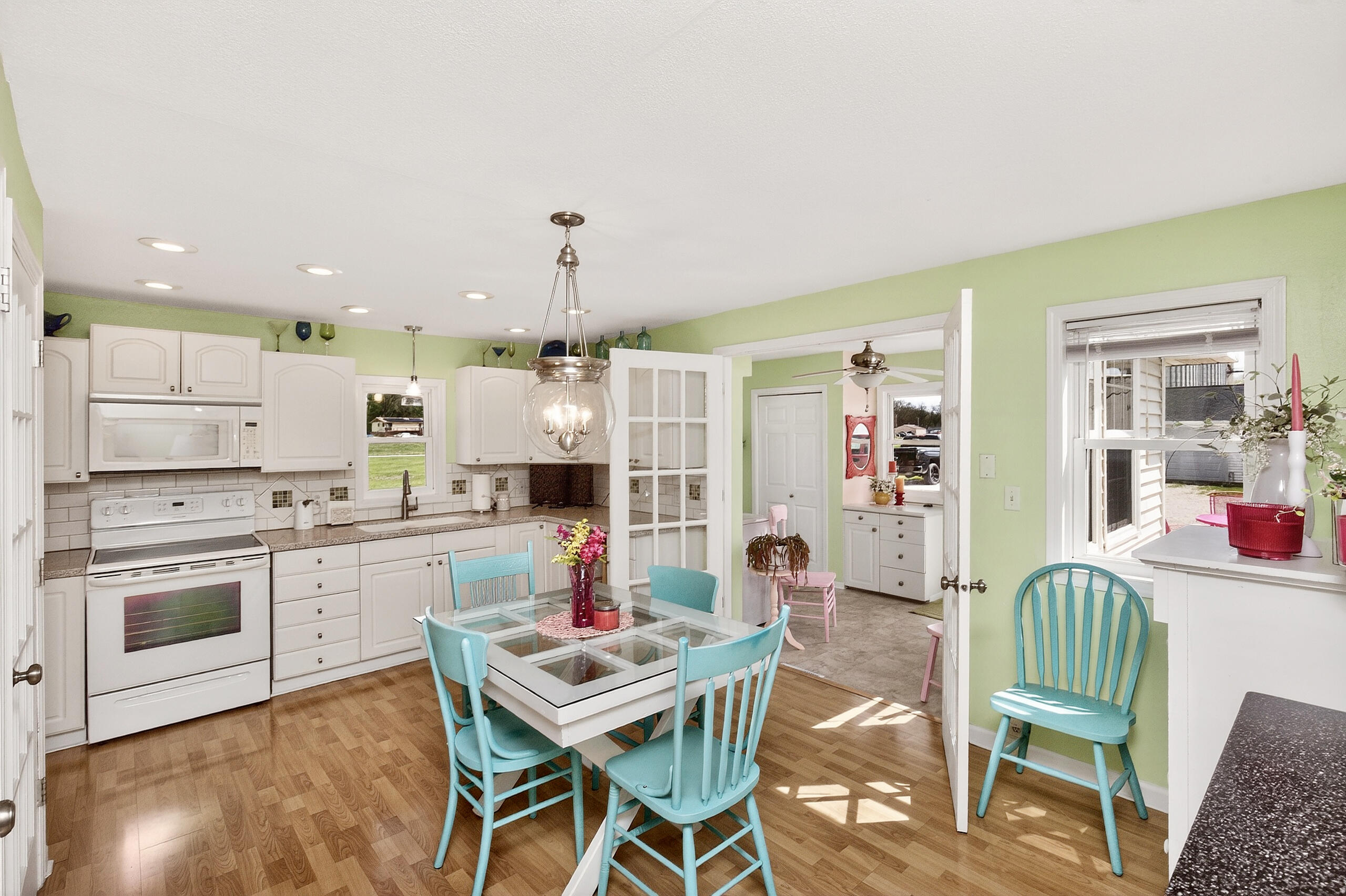 402 S Vine Street Property Photo 19