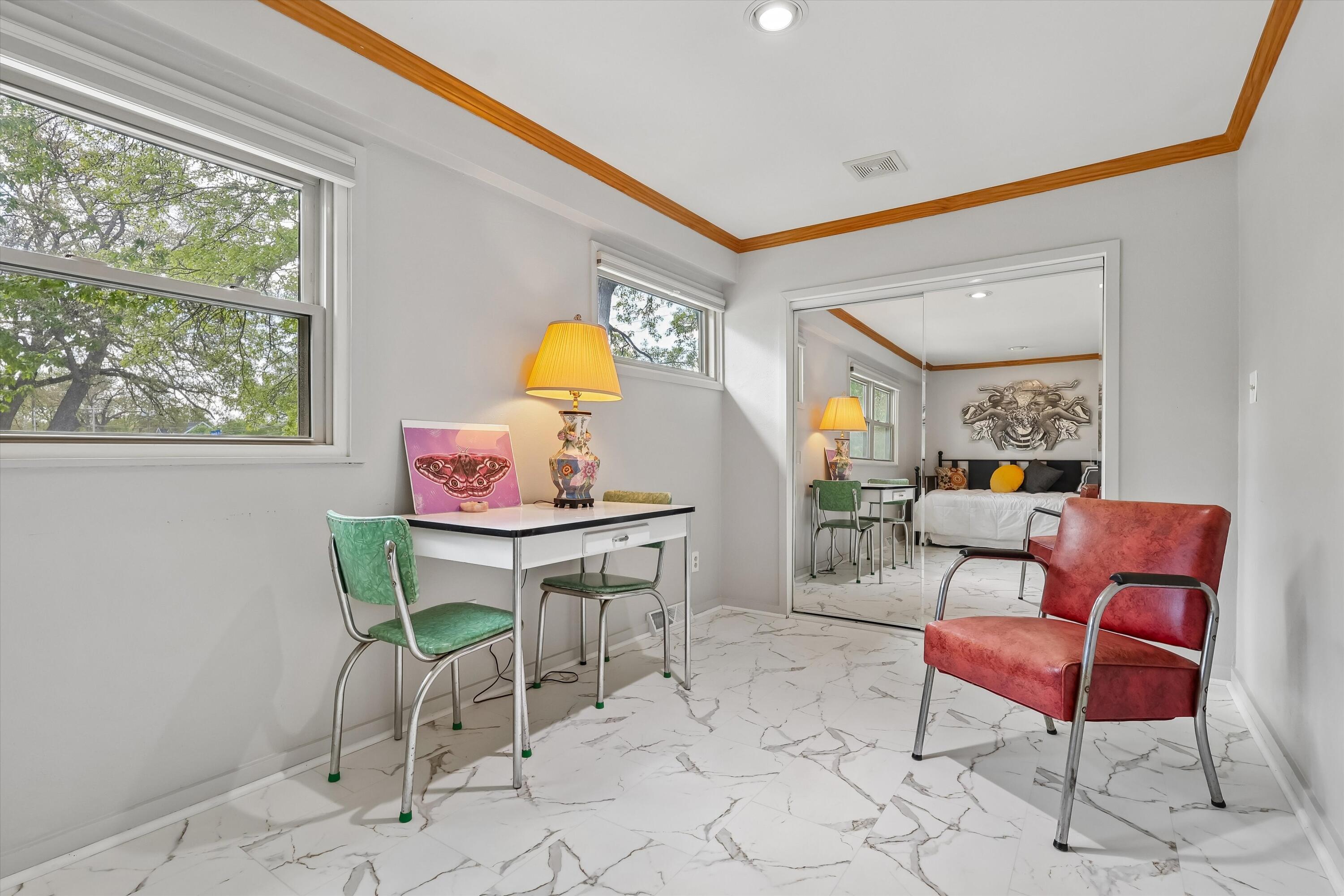 1147 36th Street Property Photo 9