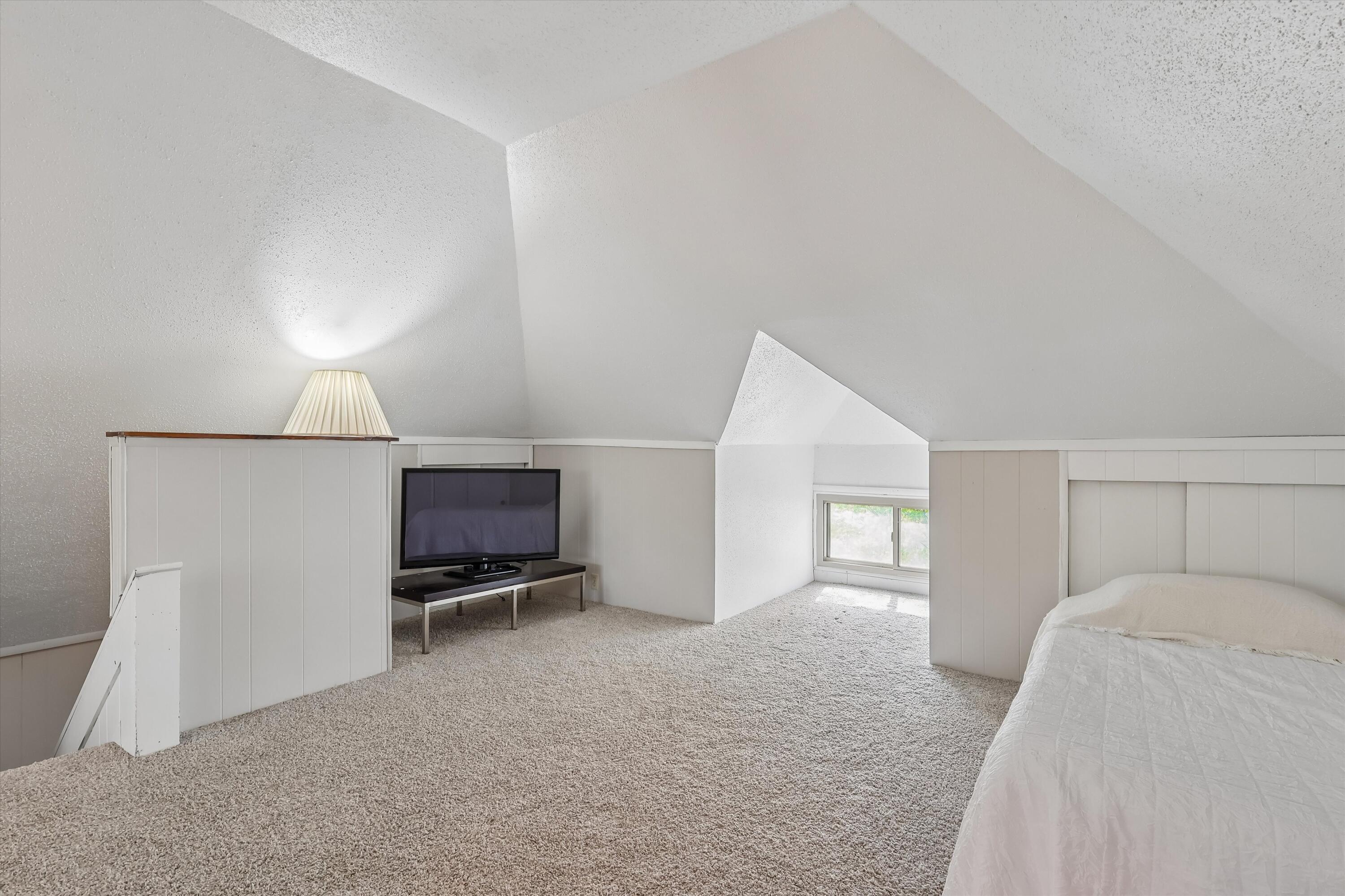 1147 36th Street Property Photo 21