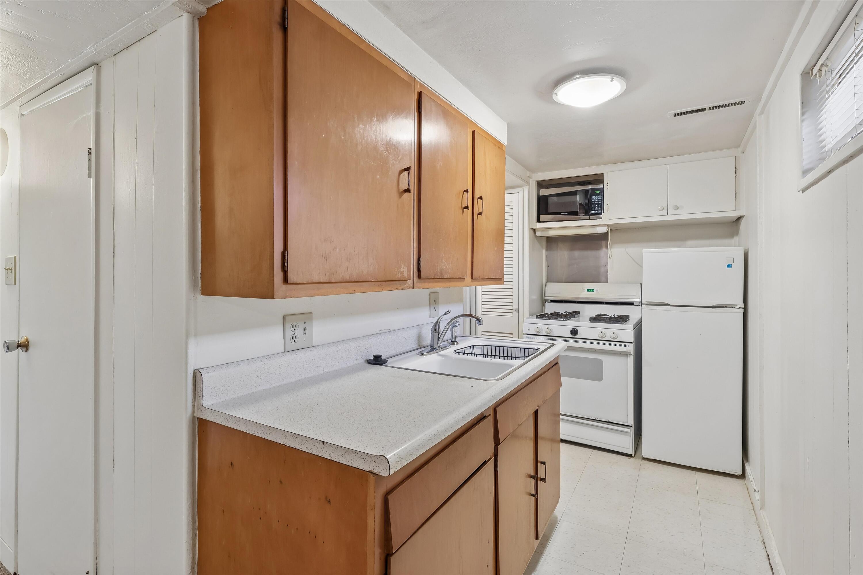 1147 36th Street Property Photo 26