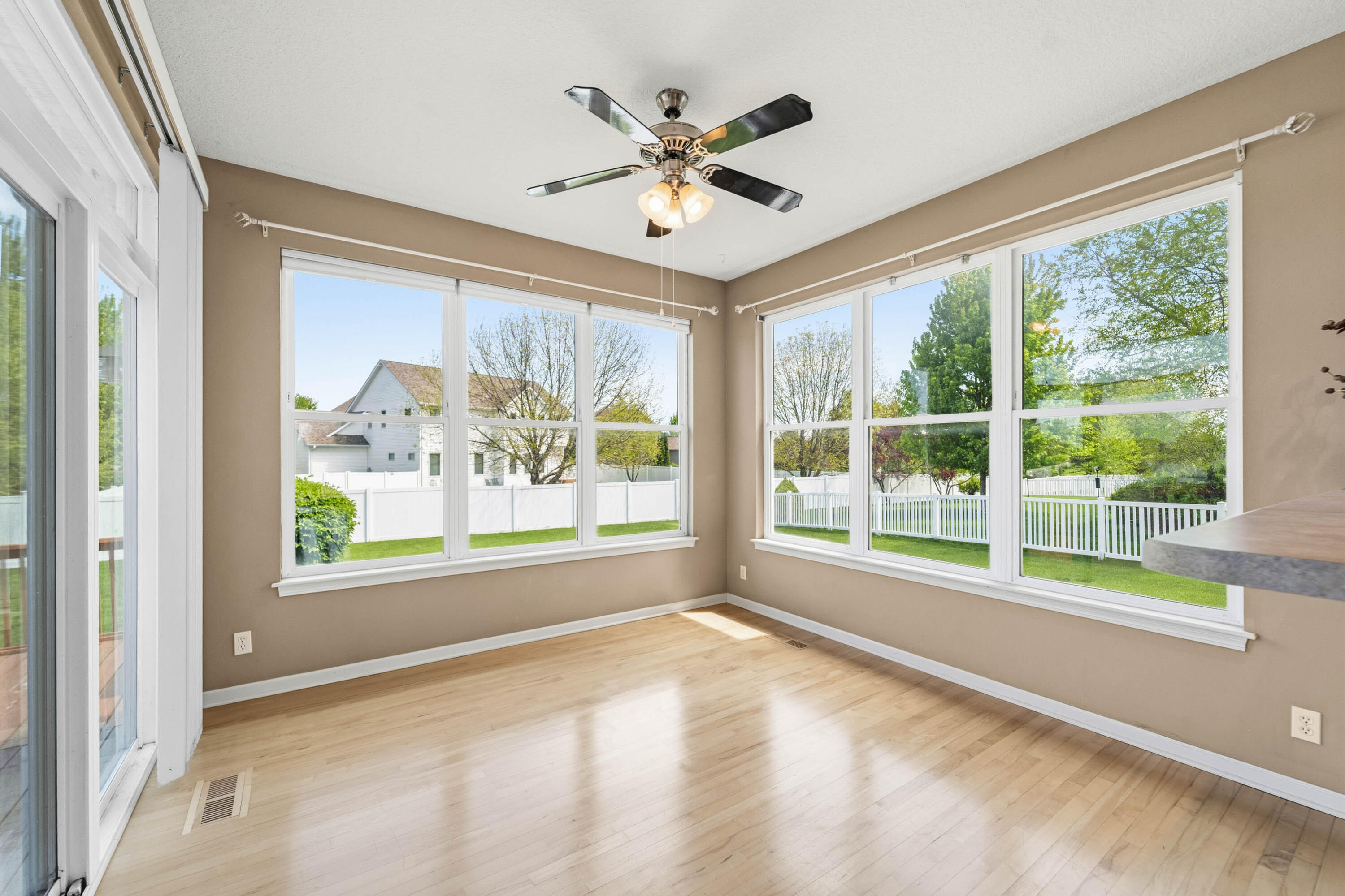 3902 Valley View Road Property Photo 7