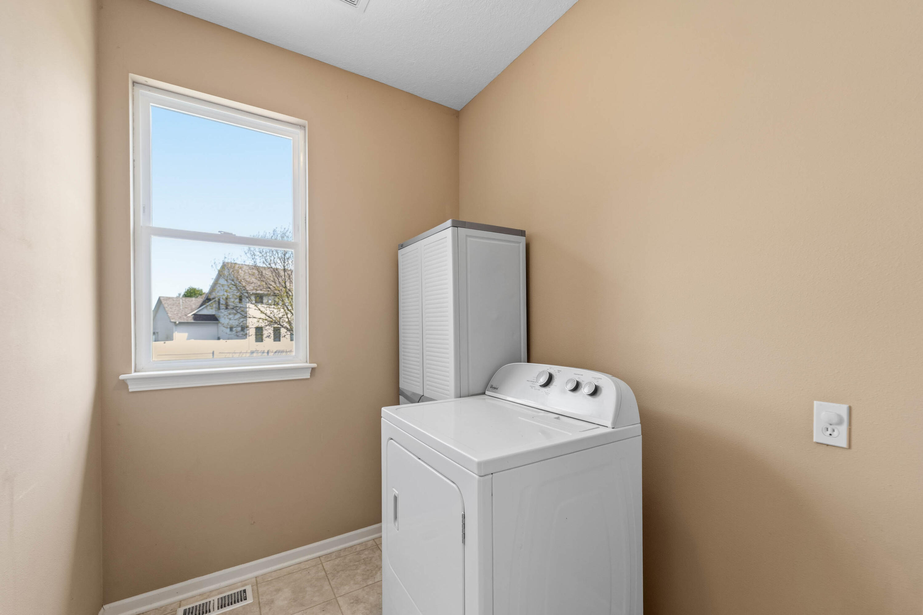 3902 Valley View Road Property Photo 13