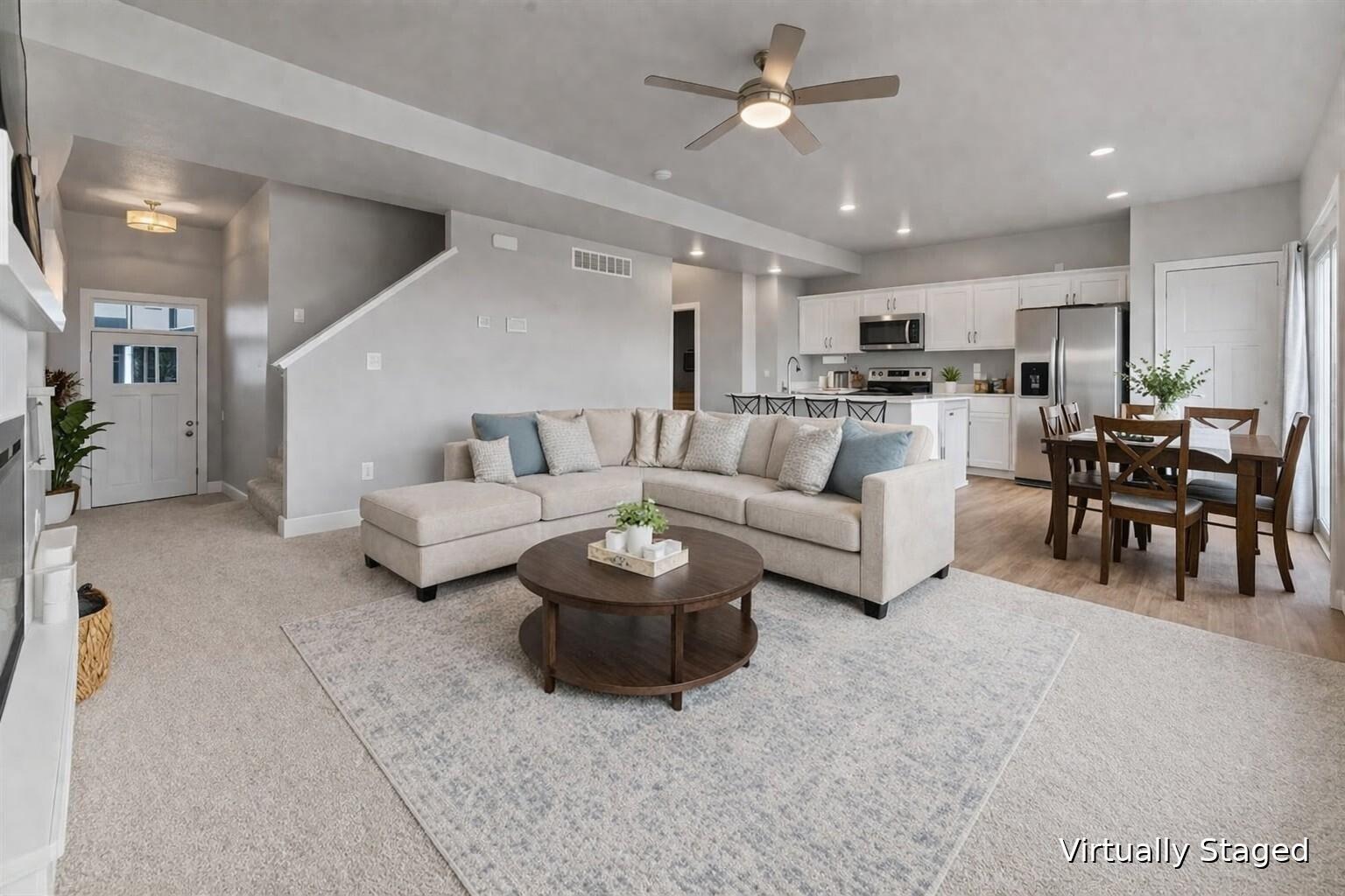 106 Ne Country Meadow Lane Property Photo 4