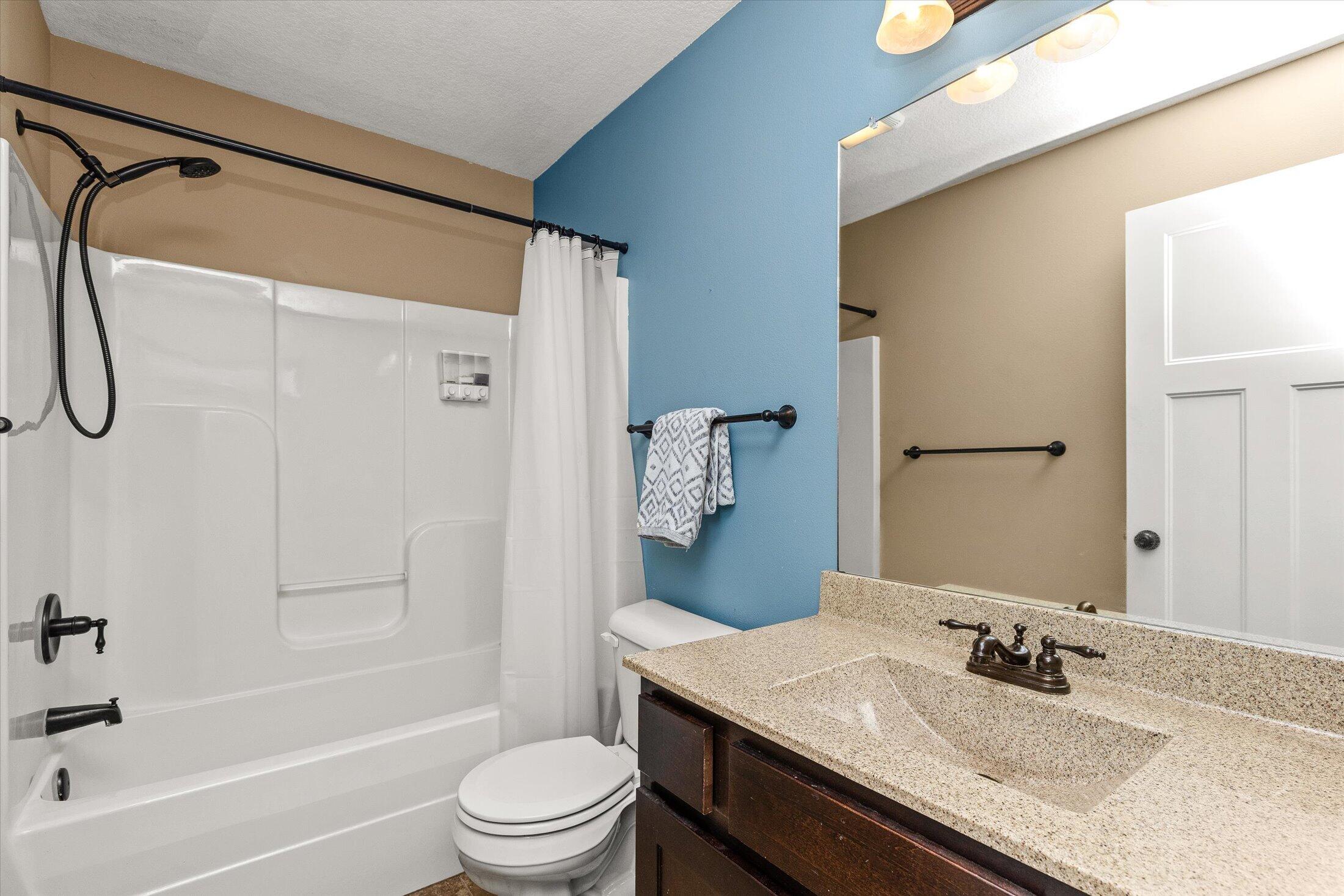 304 Tailfeather Drive Nw Property Photo 10