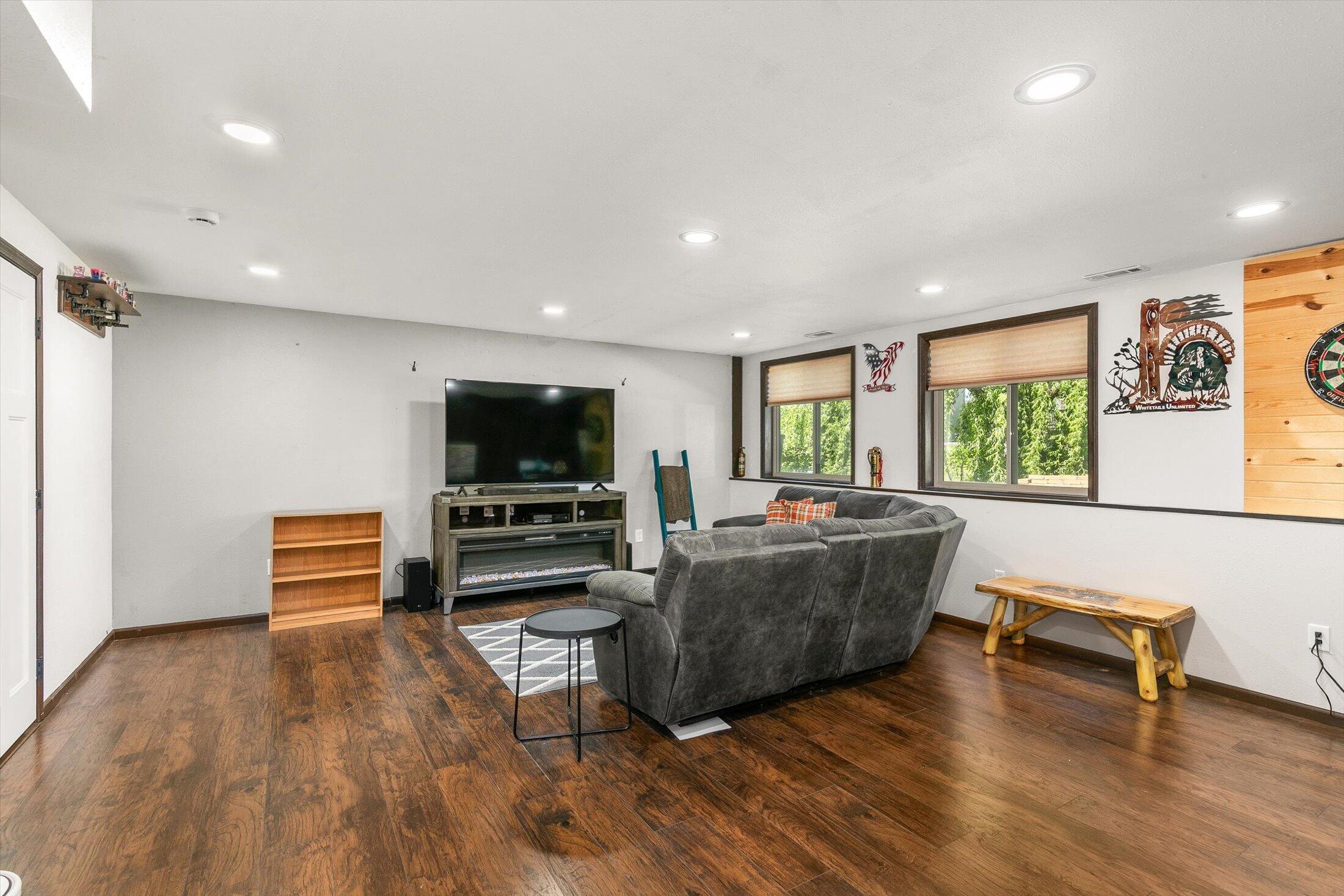 304 Tailfeather Drive Nw Property Photo 23