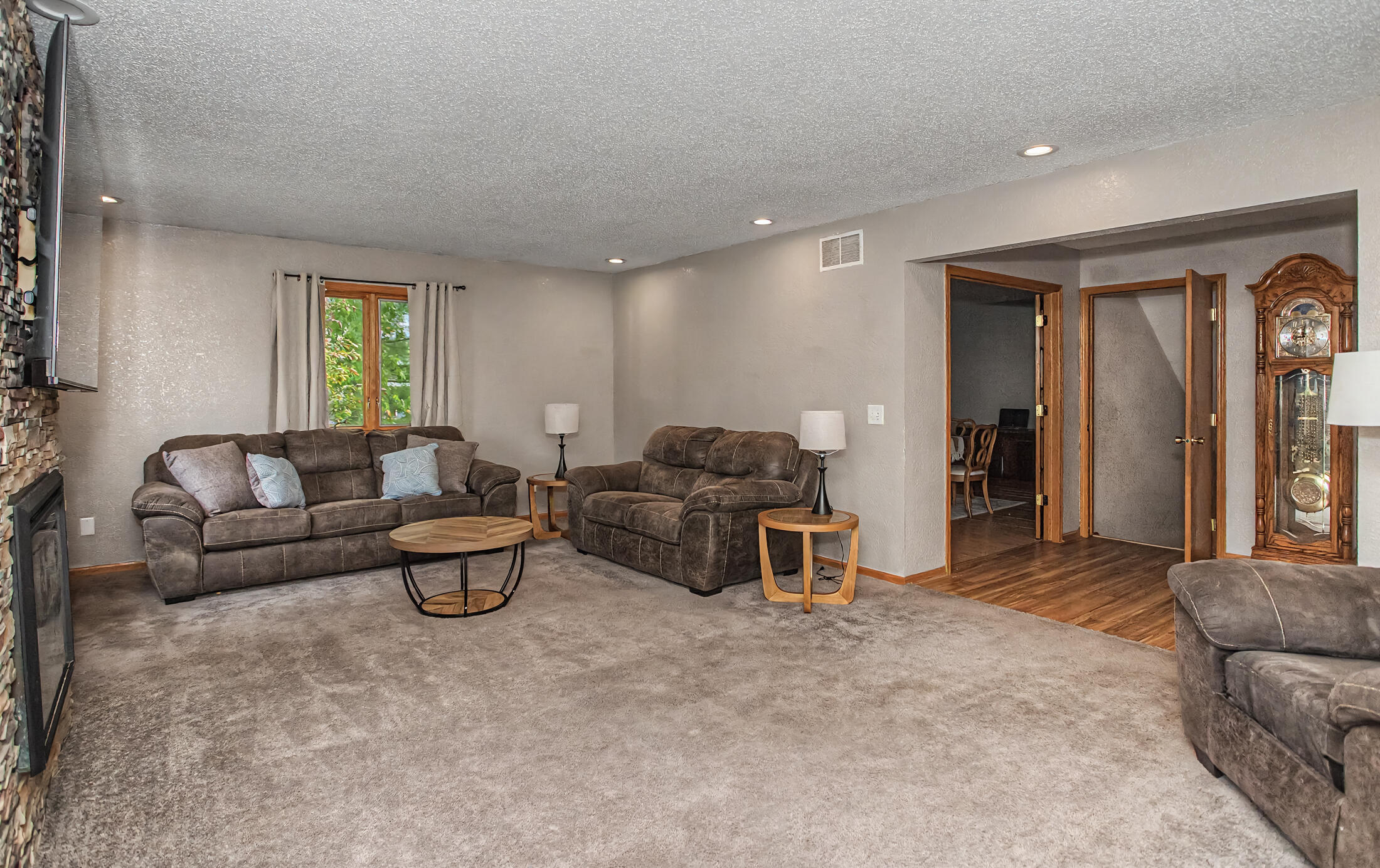838 3rd Street Property Photo 3