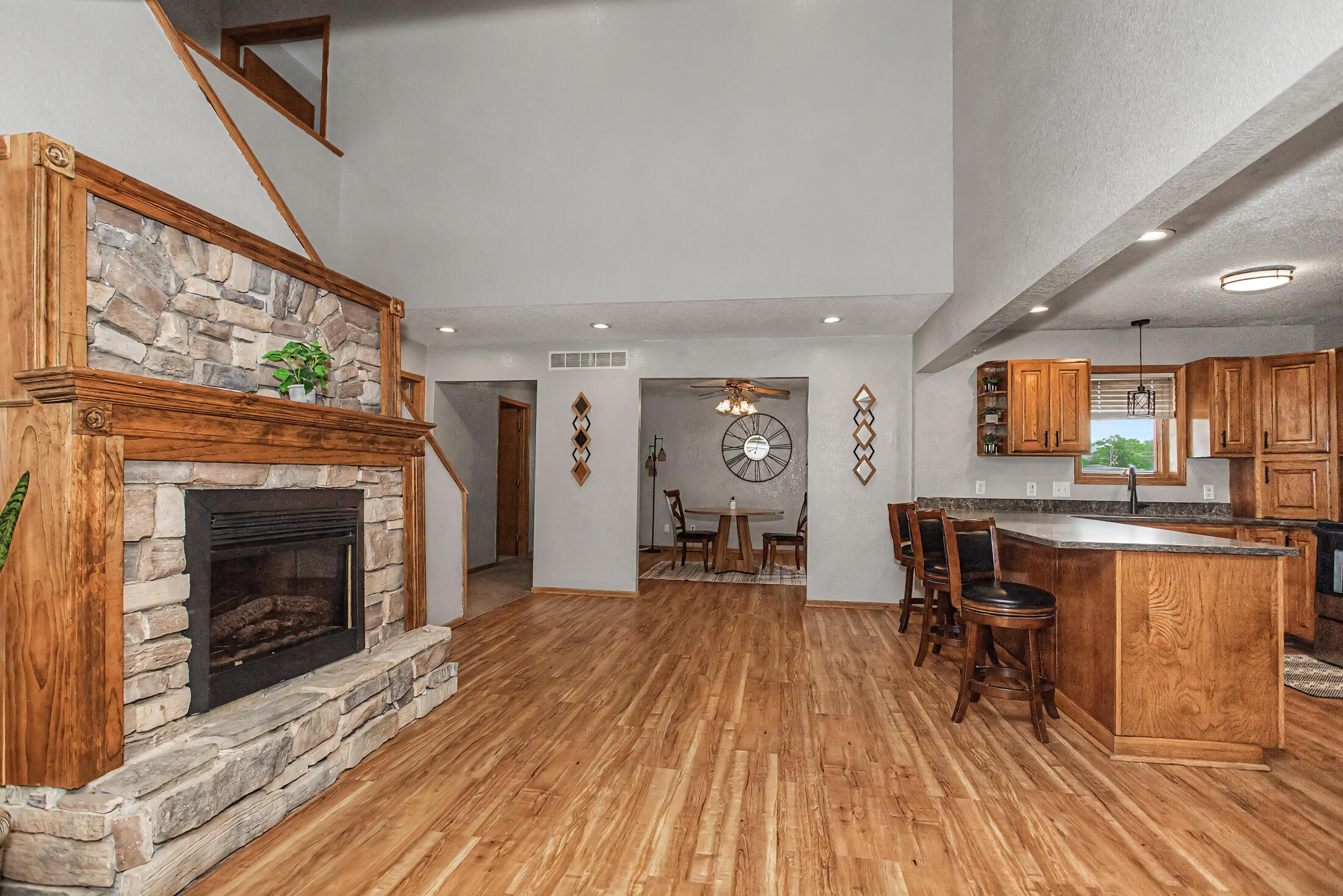 838 3rd Street Property Photo 6