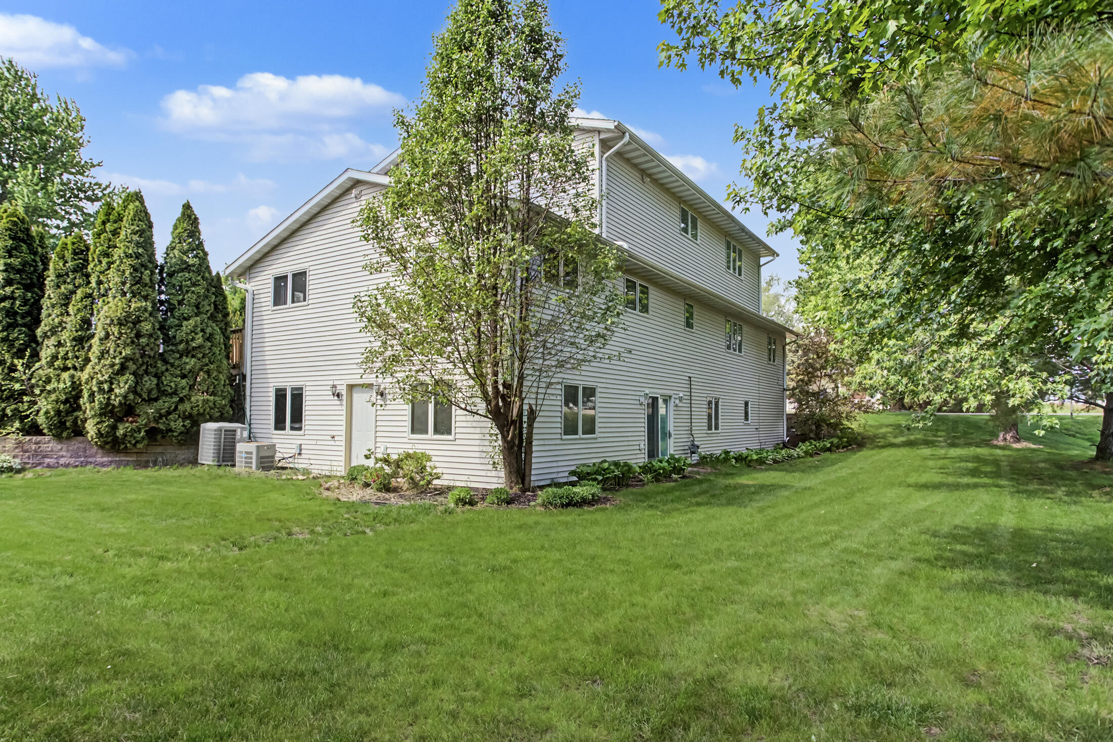 838 3rd Street Property Photo 31