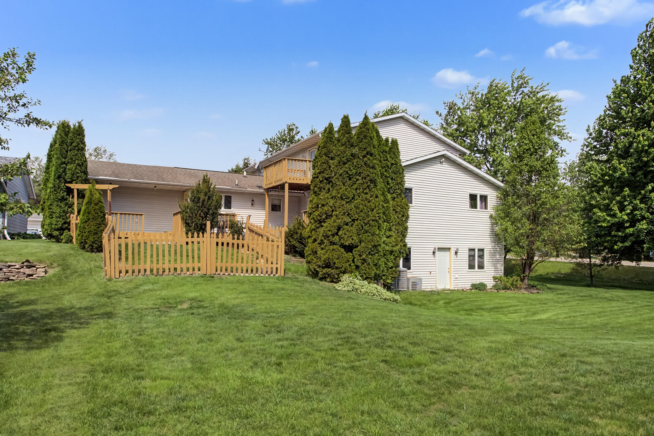 838 3rd Street Property Photo 32