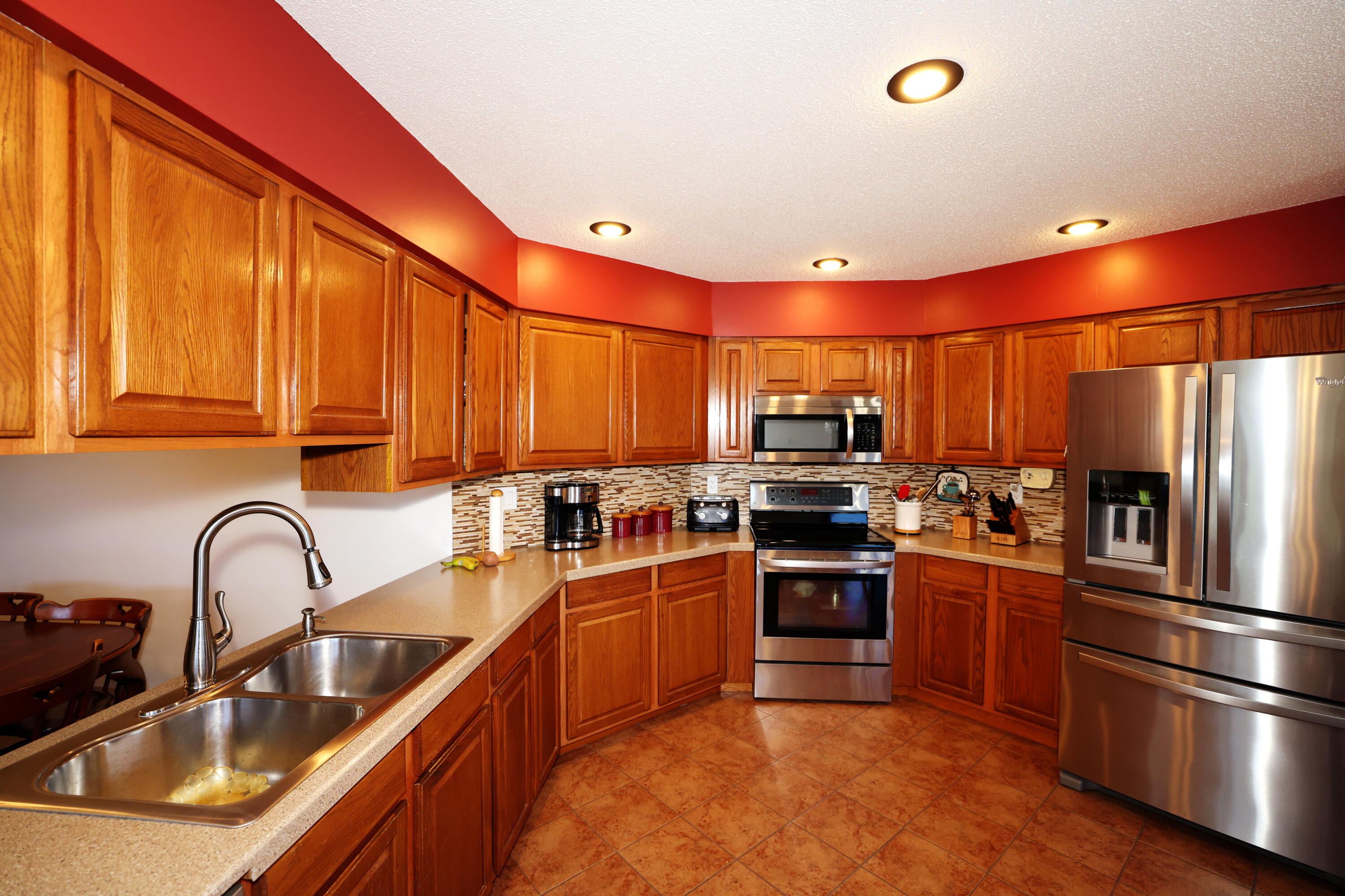 713 Edgewood Lane Property Photo 11