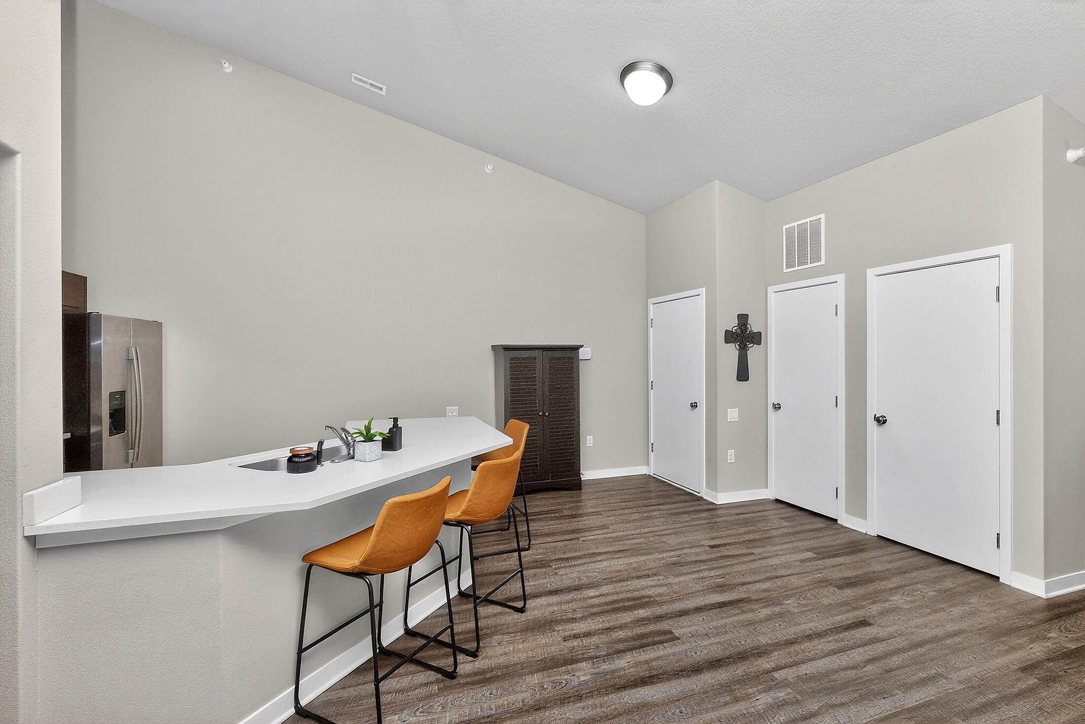 2511 Ne Oak Drive 2 Property Photo 6