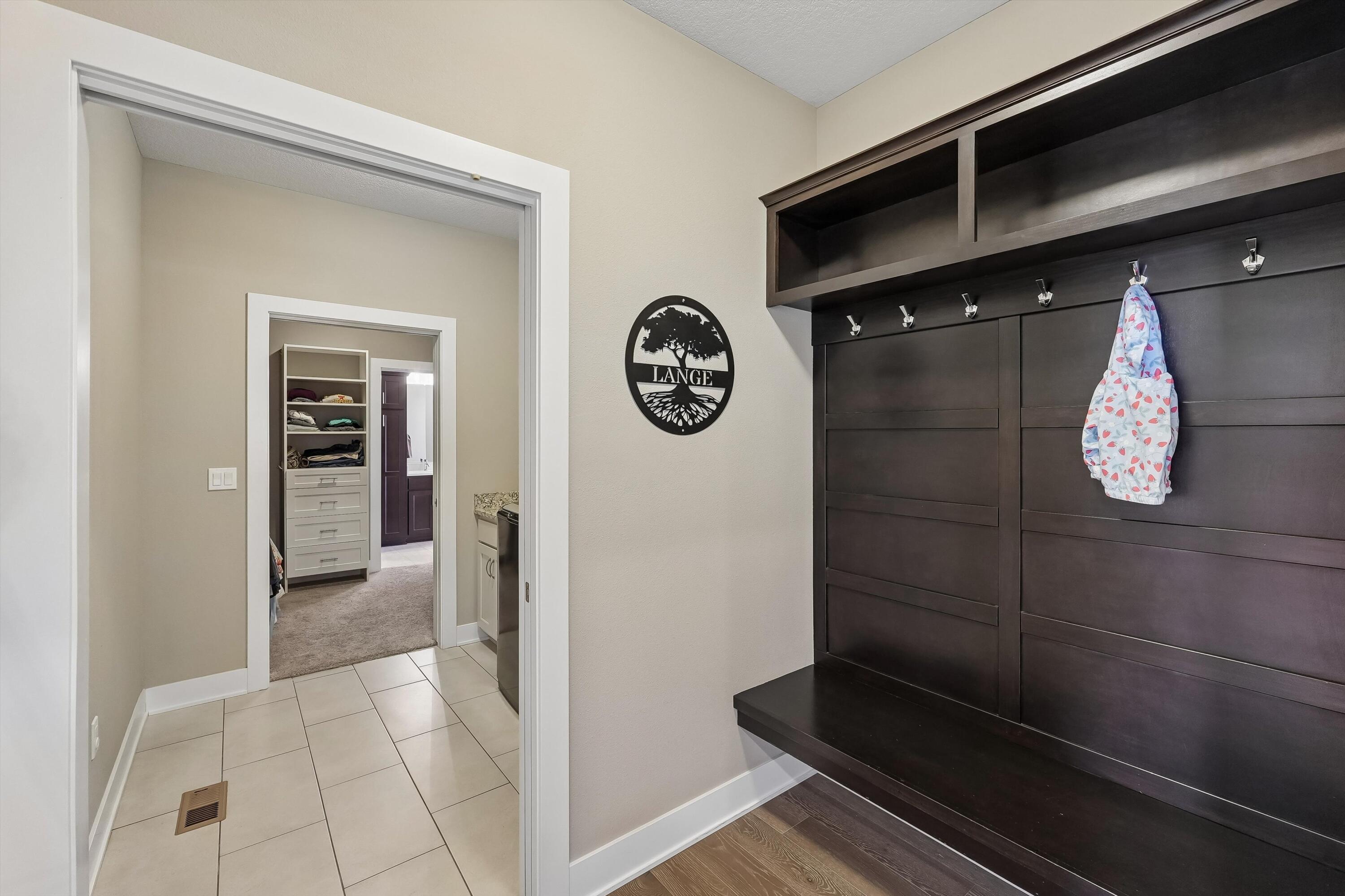 2122 Leopold Drive Property Photo 15