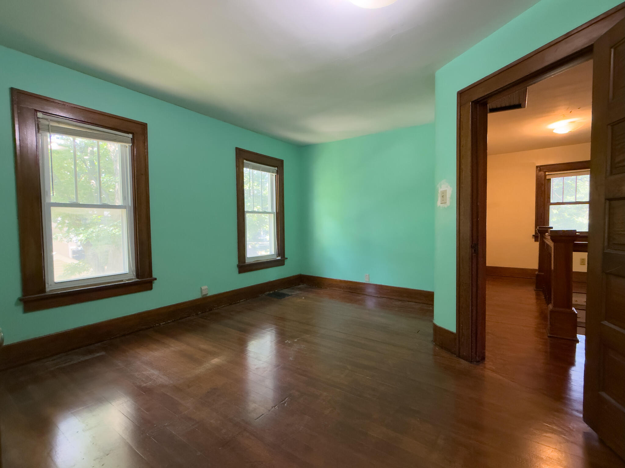219 N Russell Avenue Property Photo 25