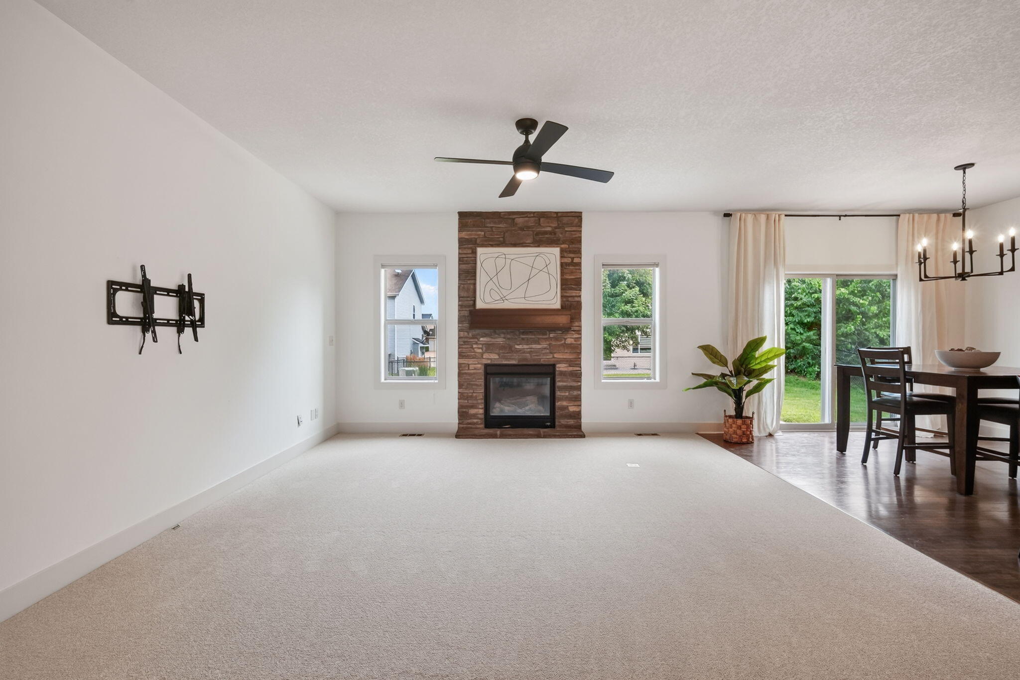 9774 Cedarwood Drive Property Photo 6