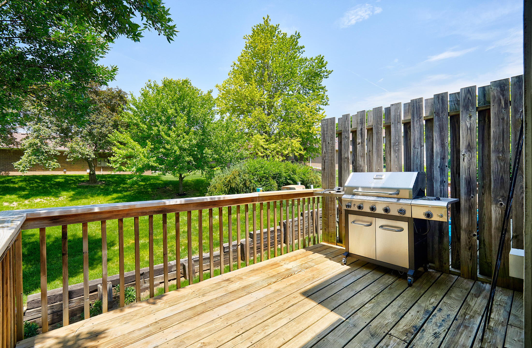 4935 Woodland Avenue Property Photo 4