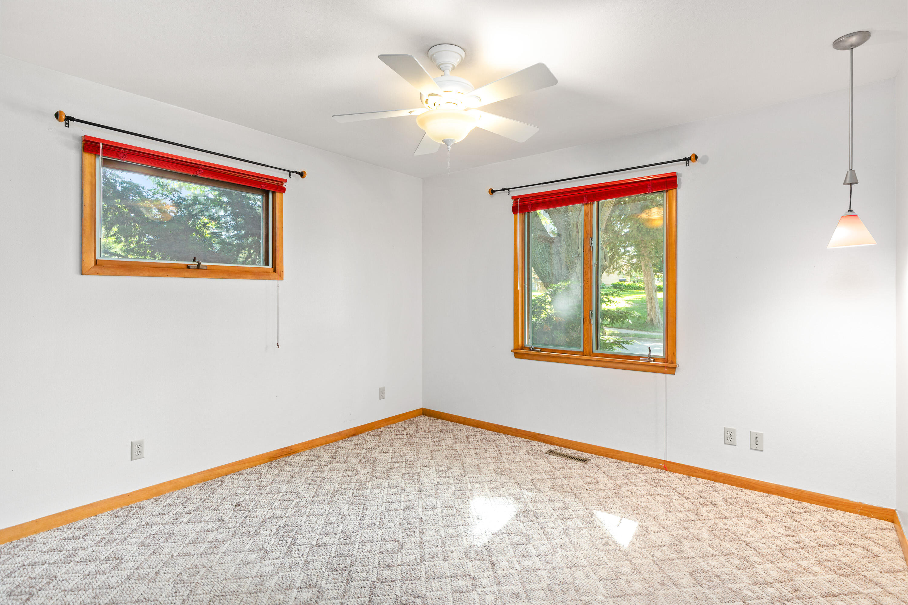 824 Hillcrest Avenue Property Photo 12