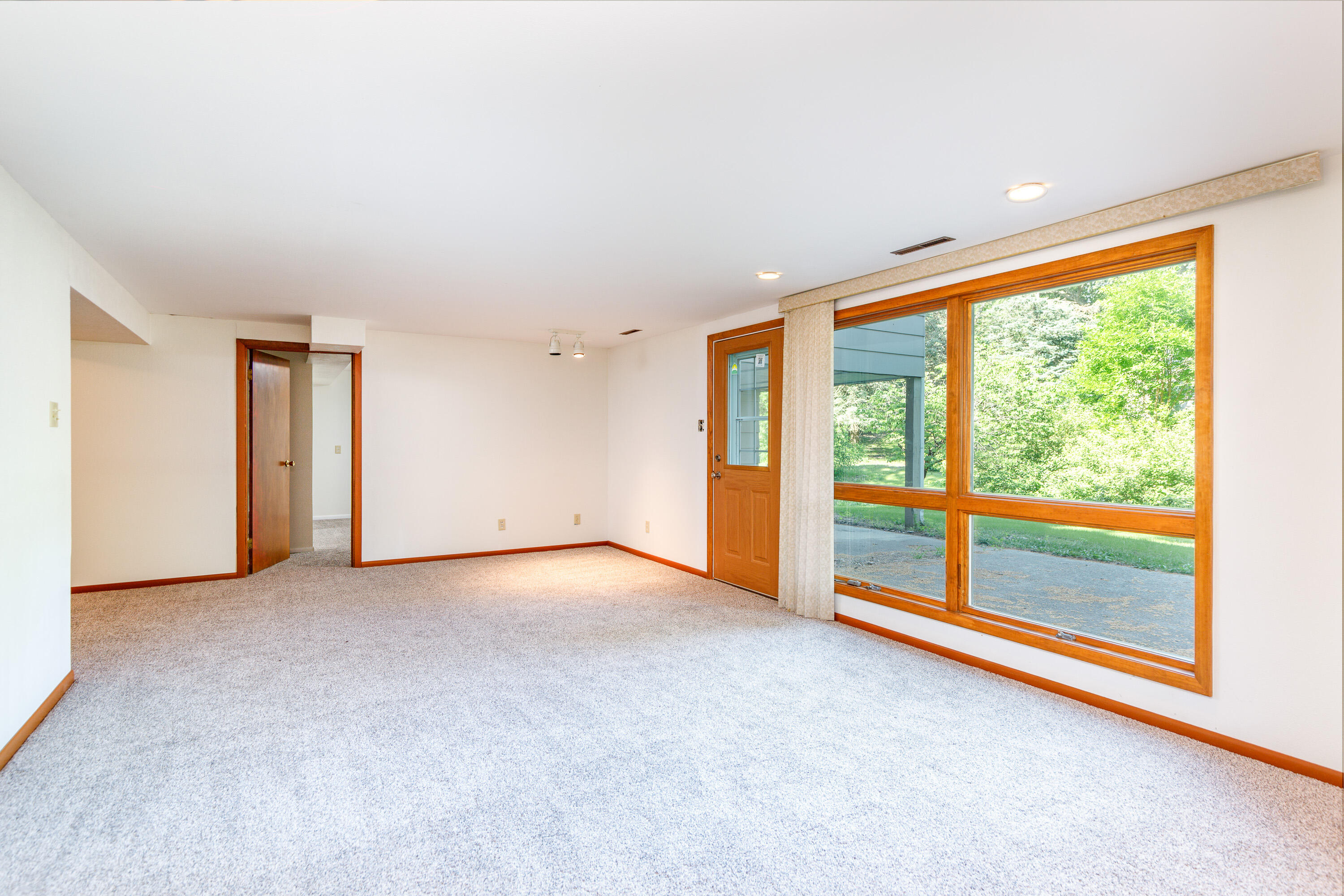824 Hillcrest Avenue Property Photo 19