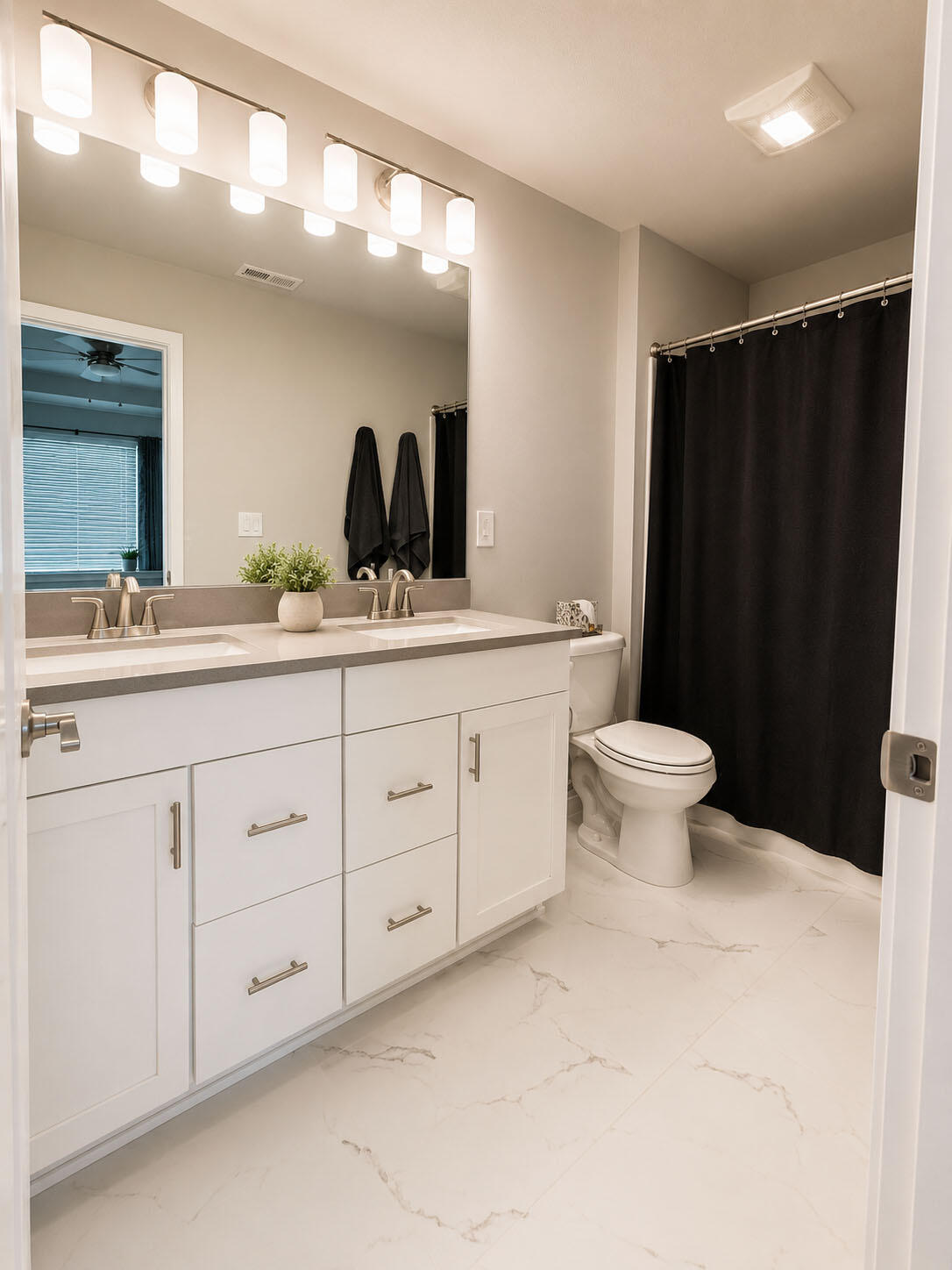 4719 167th Street Property Photo 7