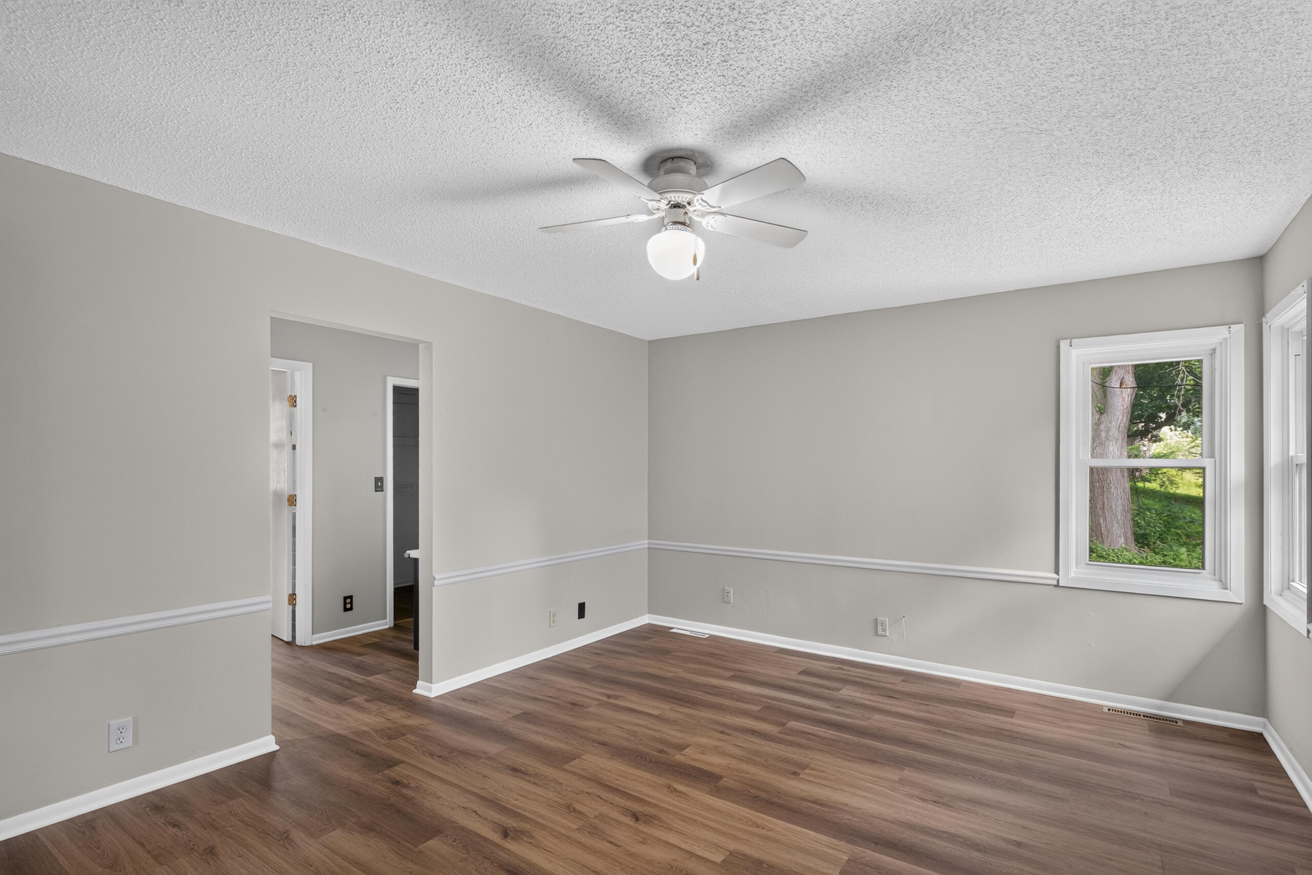 6717 Northwest Drive Property Photo 11