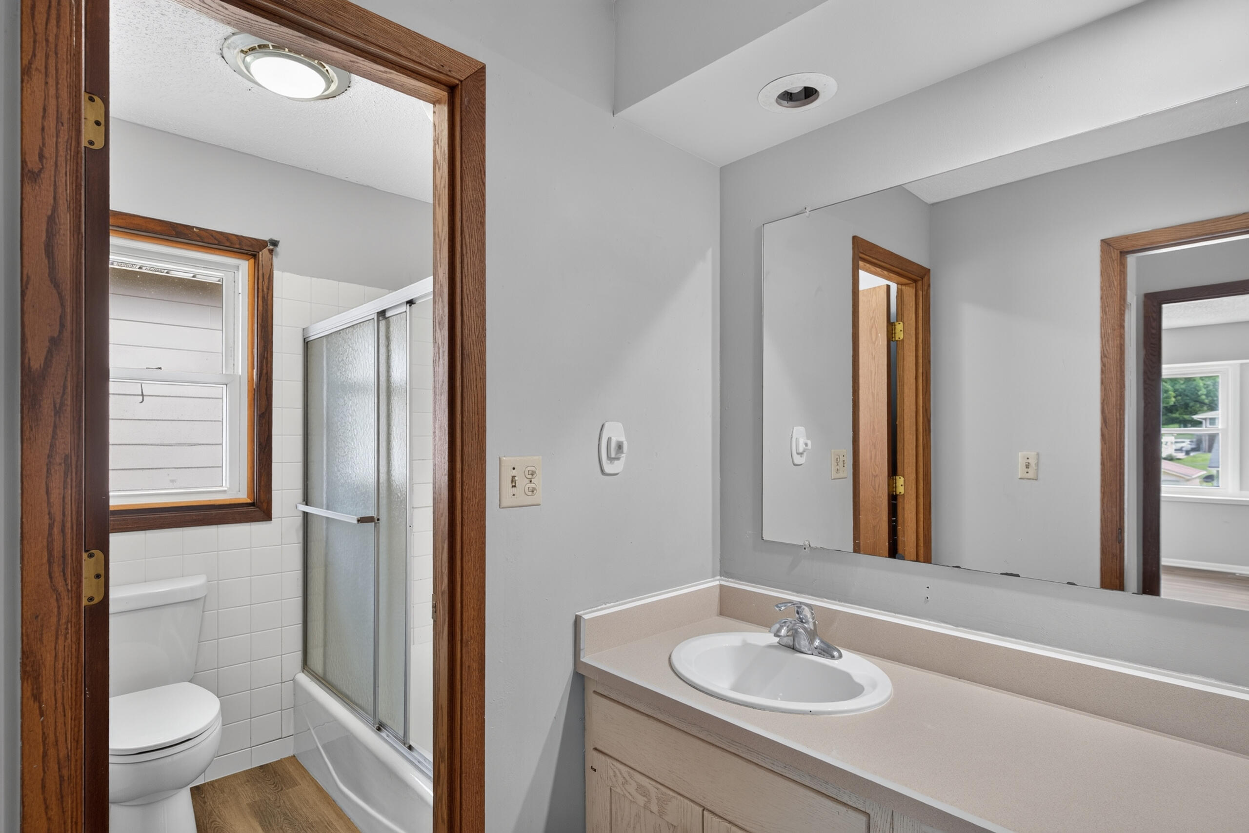 6717 Northwest Drive Property Photo 18