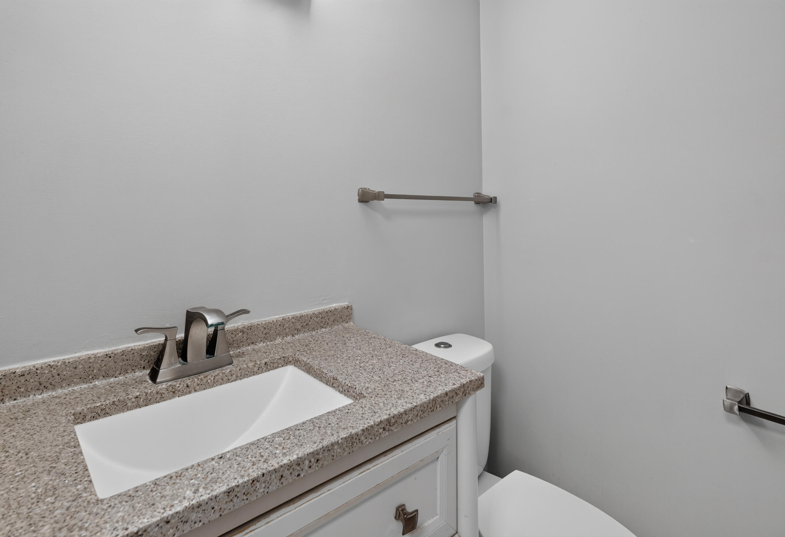 6717 Northwest Drive Property Photo 19