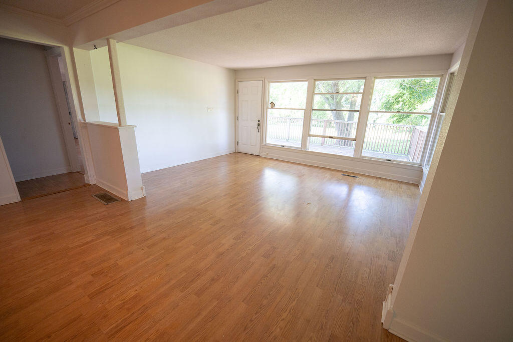 1448 Queen Avenue Property Photo 17
