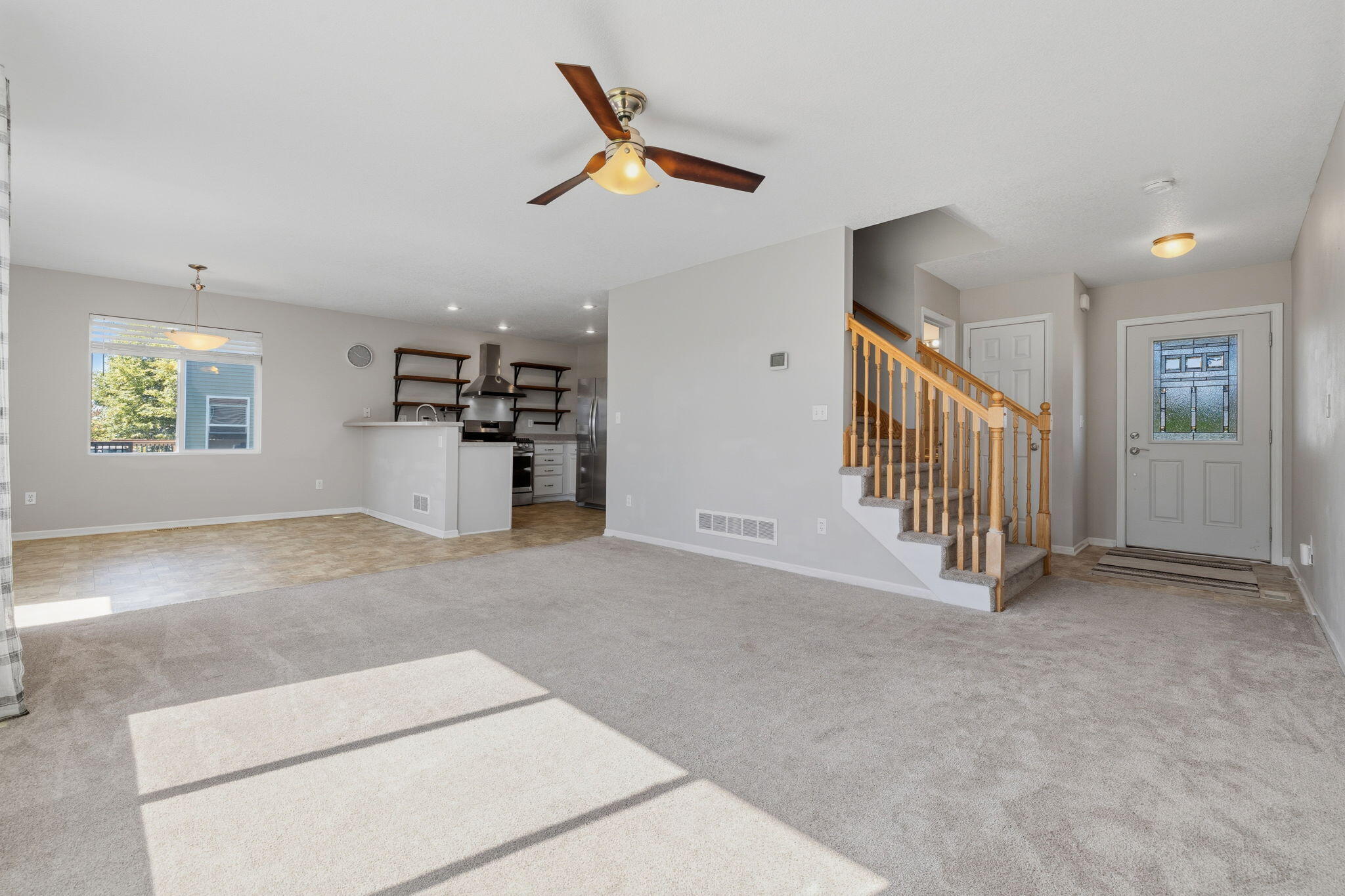 5113 Ne Ledgestone Court Property Photo 4