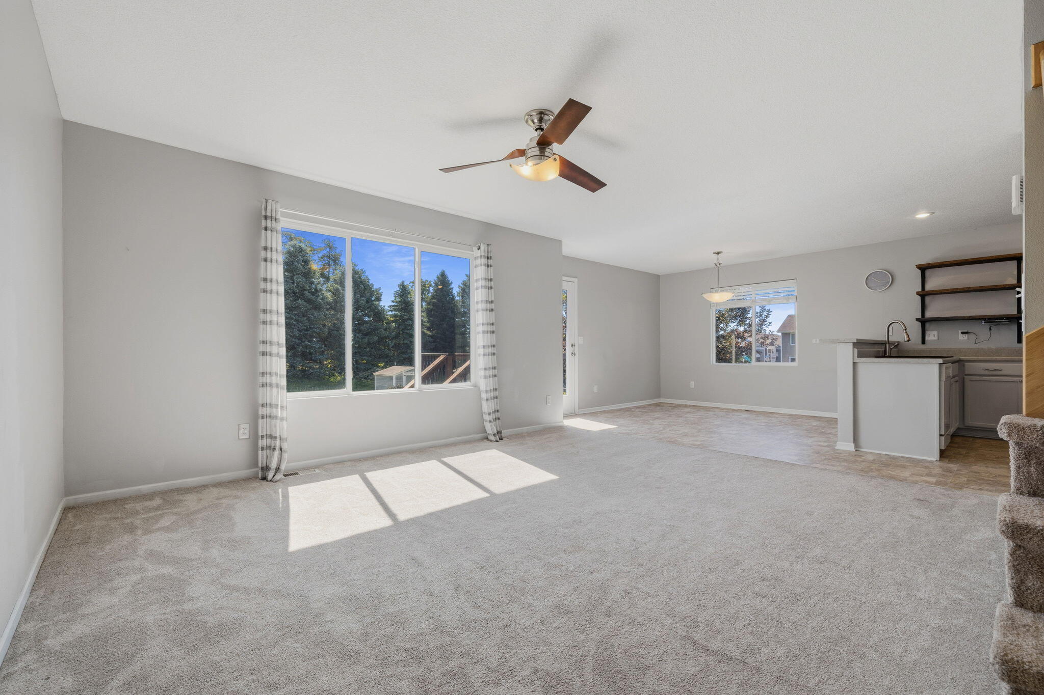 5113 Ne Ledgestone Court Property Photo 7