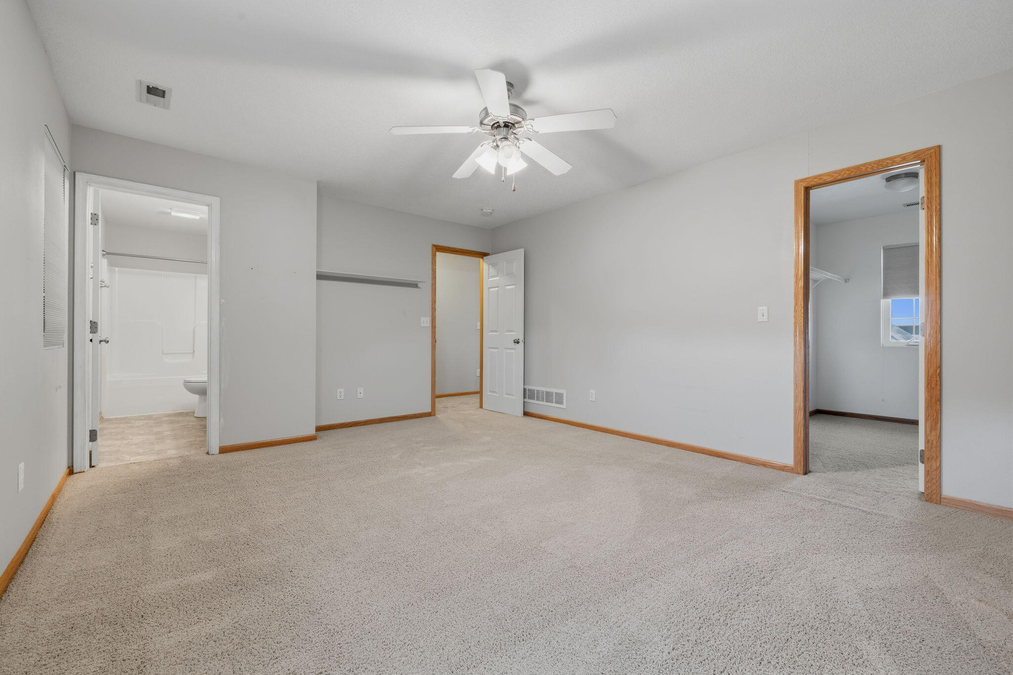 5113 Ne Ledgestone Court Property Photo 15