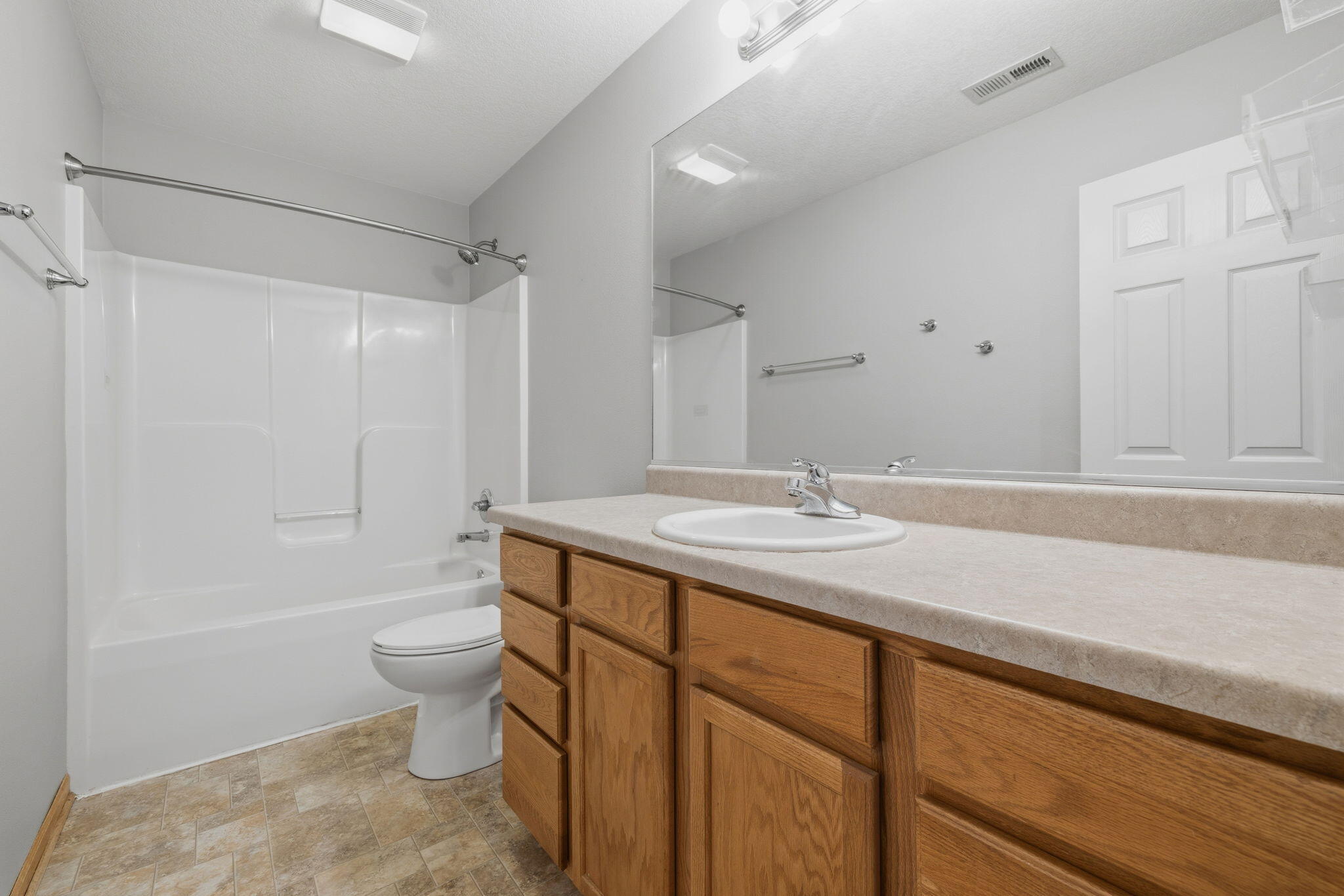 5113 Ne Ledgestone Court Property Photo 16
