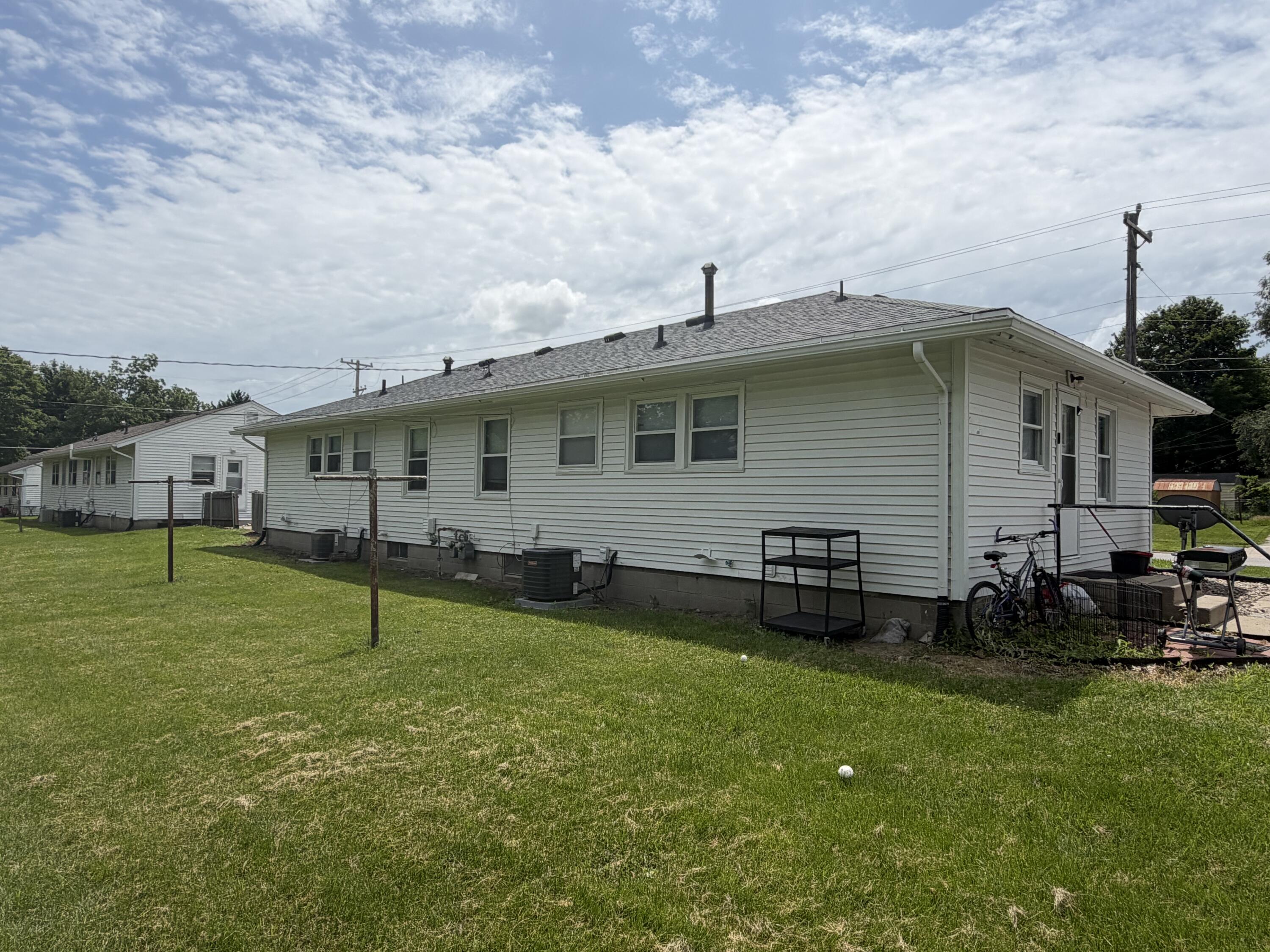3523/3525 Tripp Street Property Photo 6