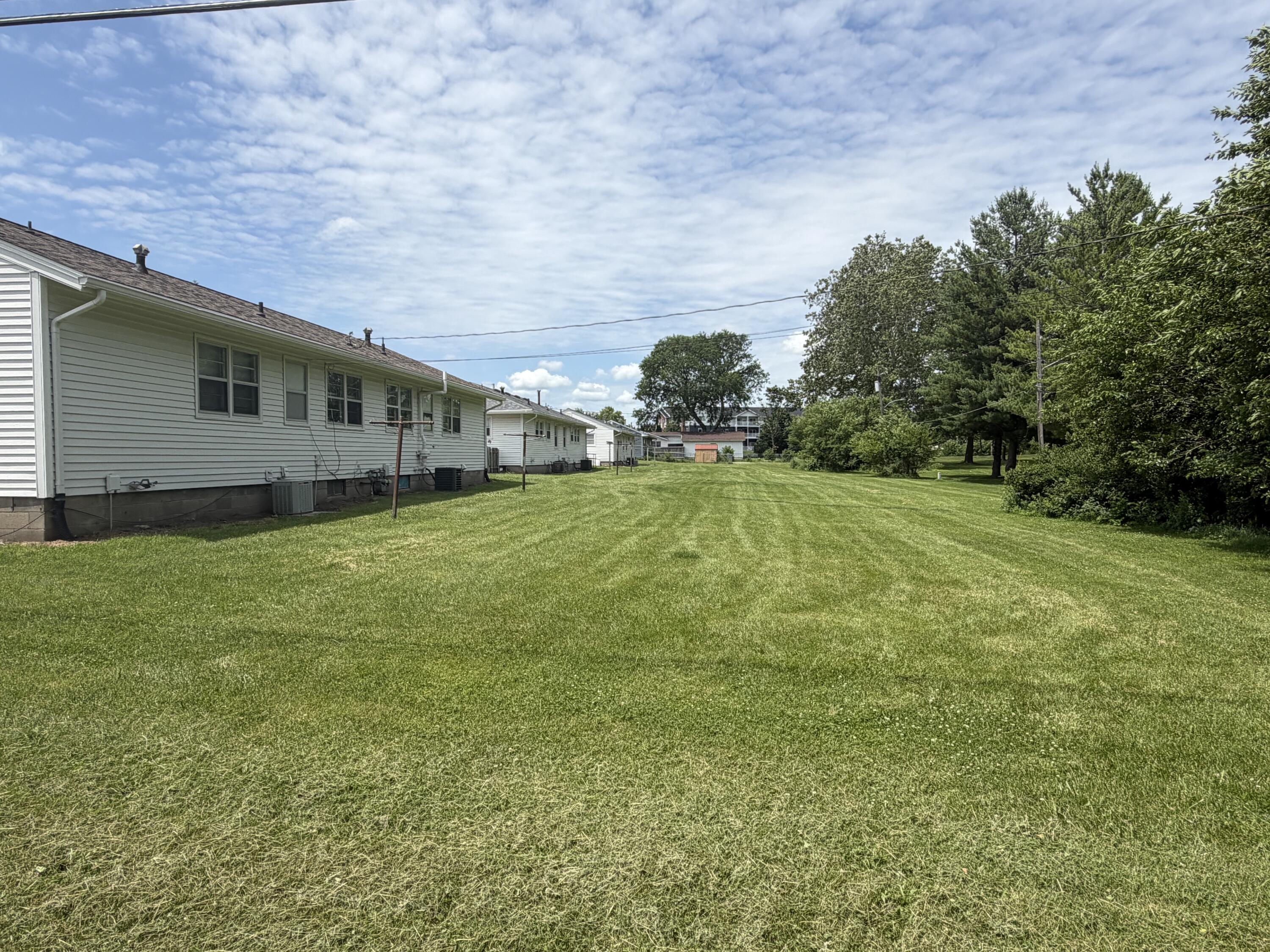 3523/3525 Tripp Street Property Photo 7