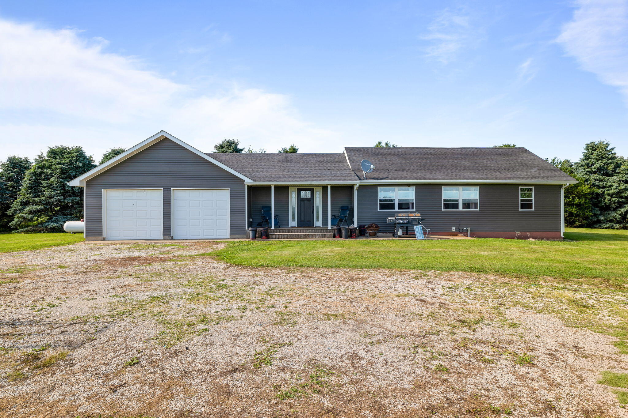 2435 Saratoga Avenue Property Photo 1