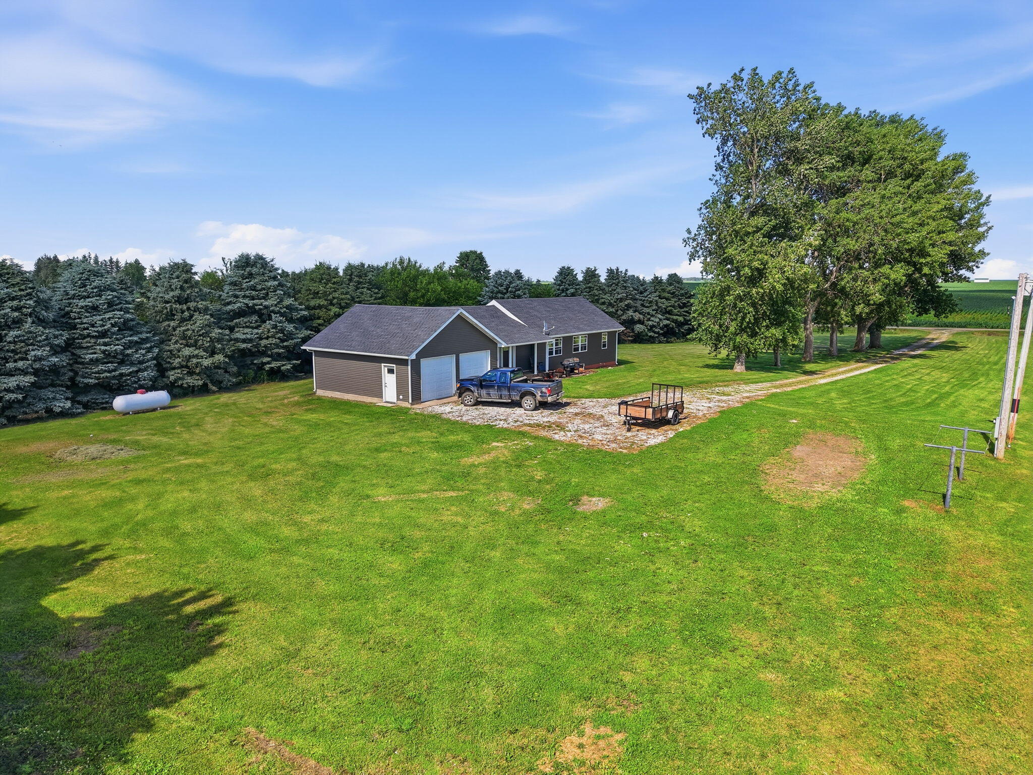 2435 Saratoga Avenue Property Photo 6